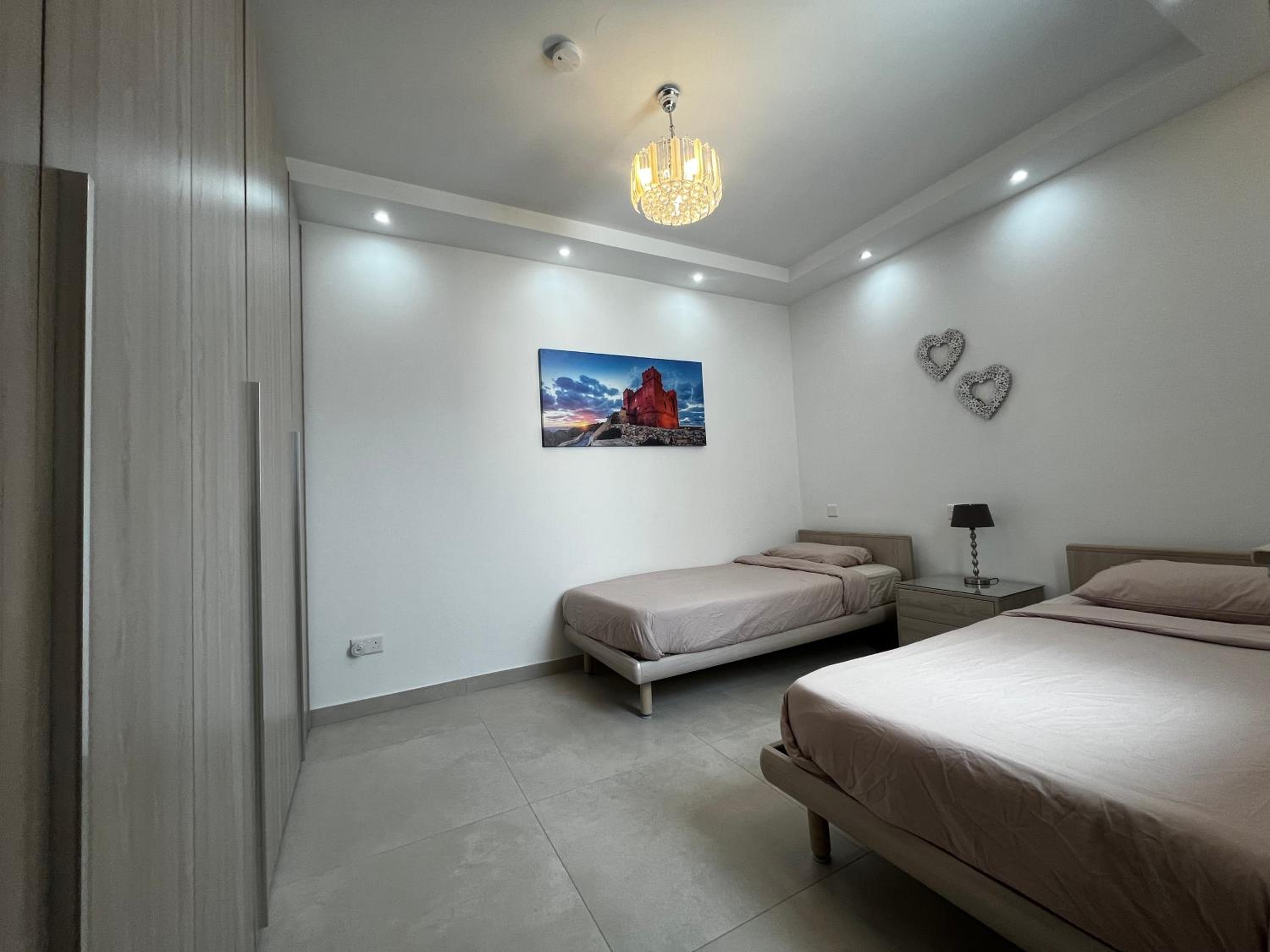 Stunning penthouse, 2 bedroom, heart of Sliema view 2