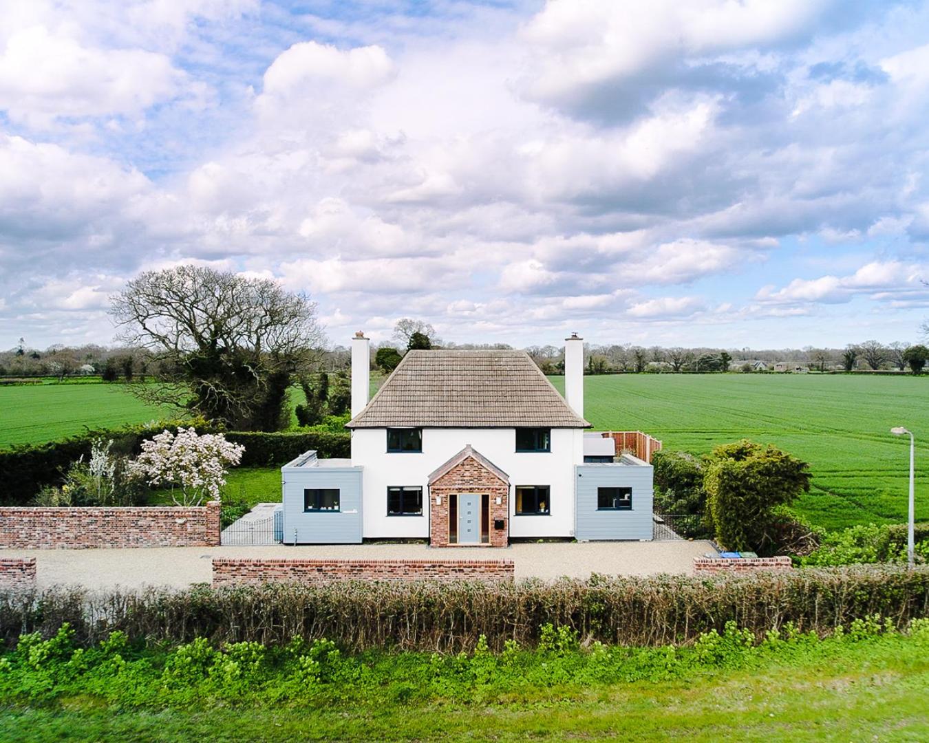 Covehithe House-Coastal luxury- sleeps 12-with huge swimspa! view 3