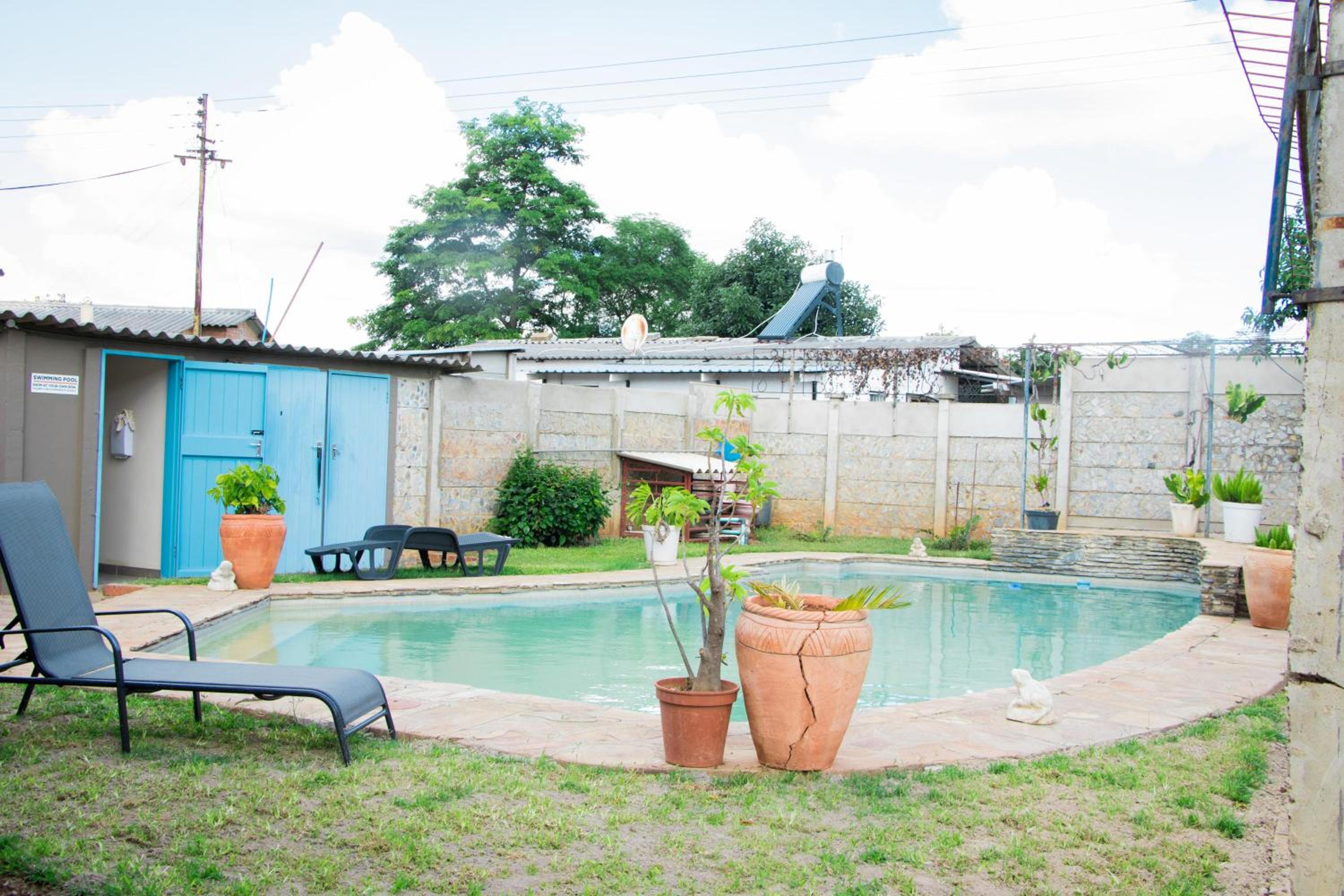 Neat one bedroom in Morningside guesthouse - 2091 view 3