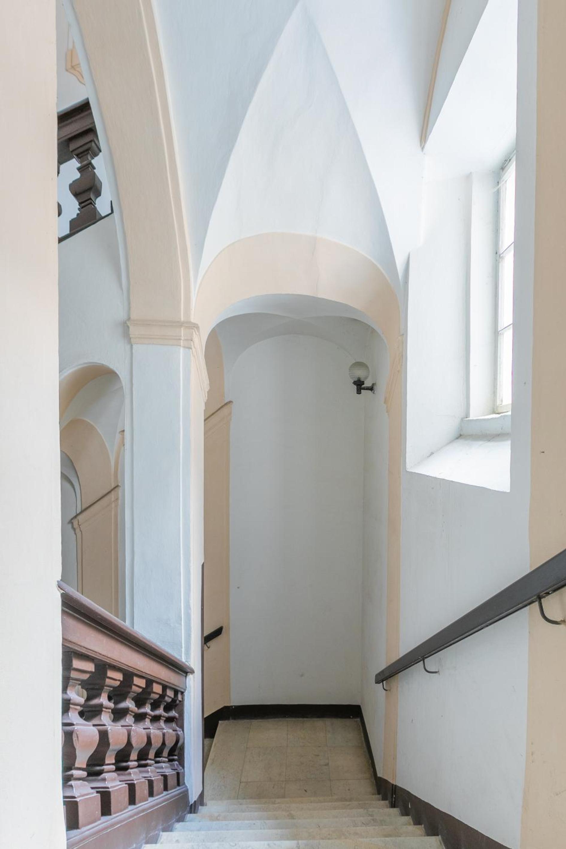 LuxePair Suites Near Prague Castle