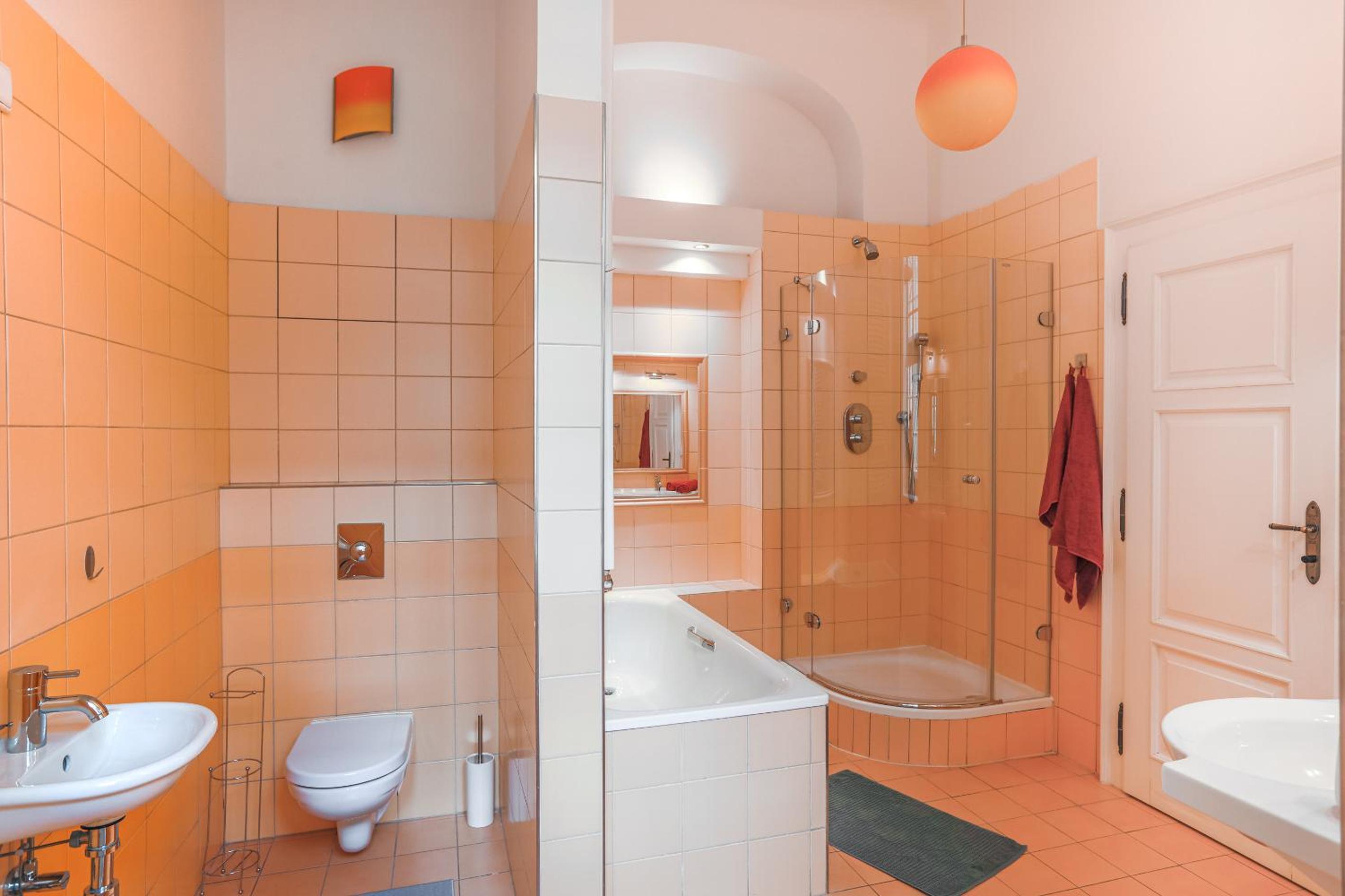 LuxePair Suites Near Prague Castle