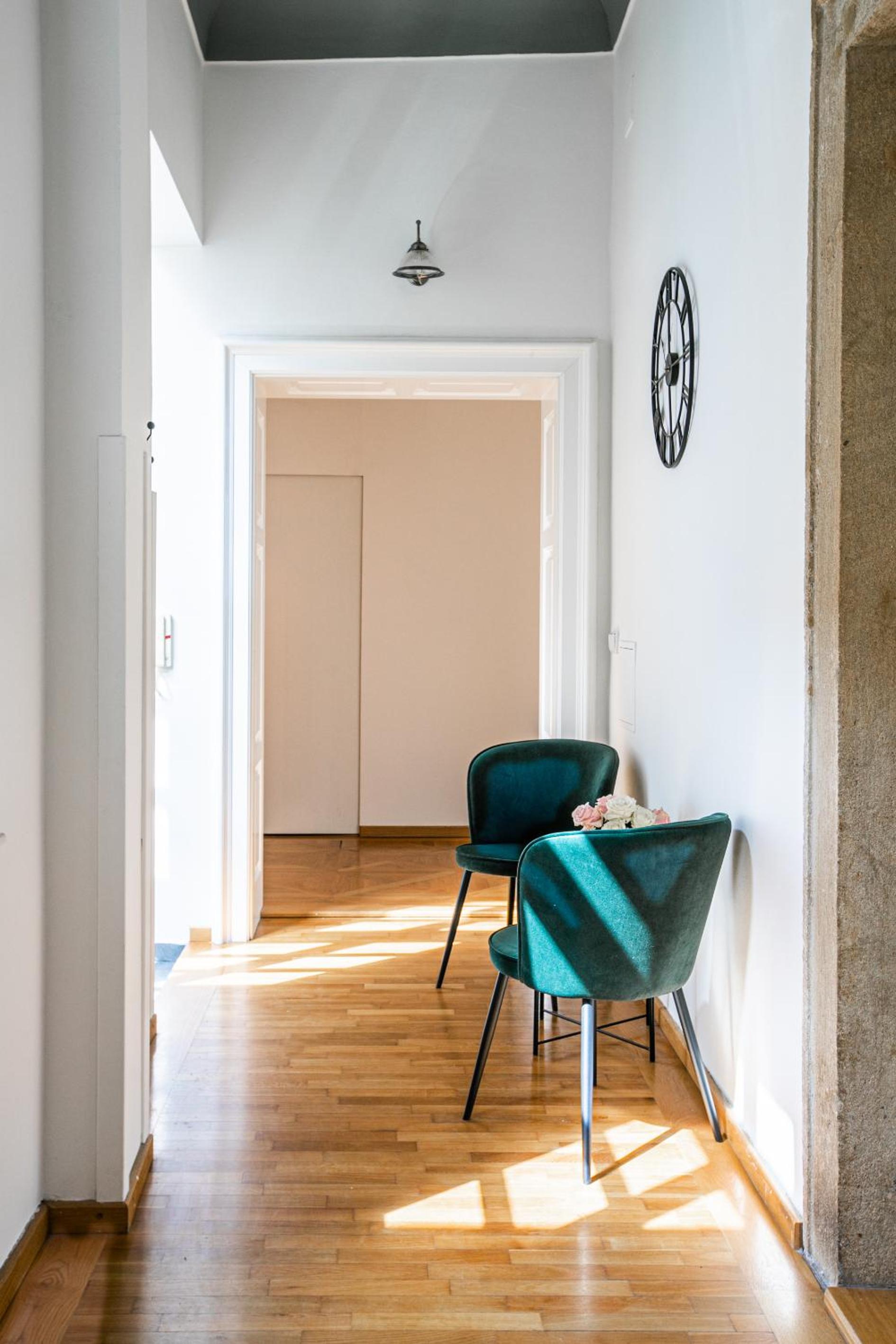 LuxePair Suites Near Prague Castle