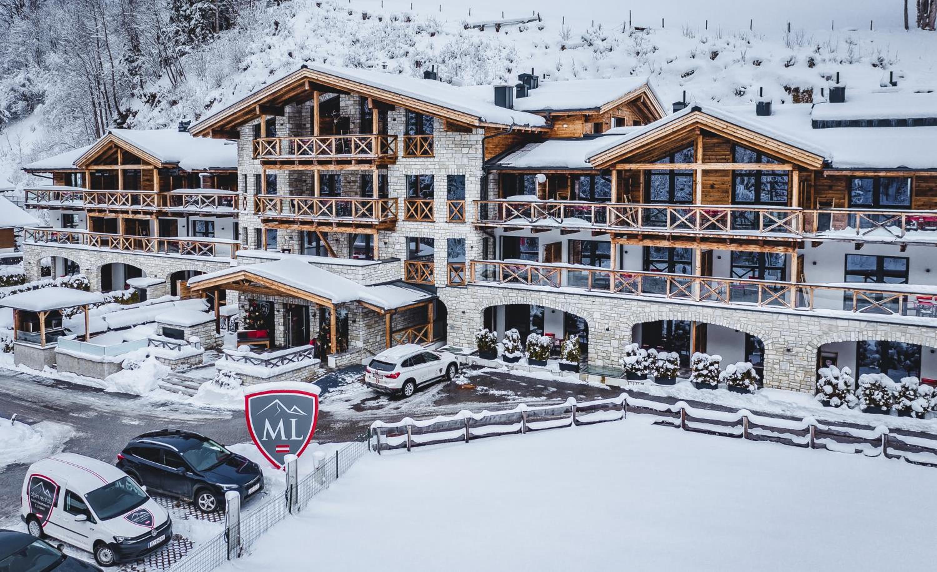 Hotel AvenidA Mountain Lodges Saalbach - Image 1