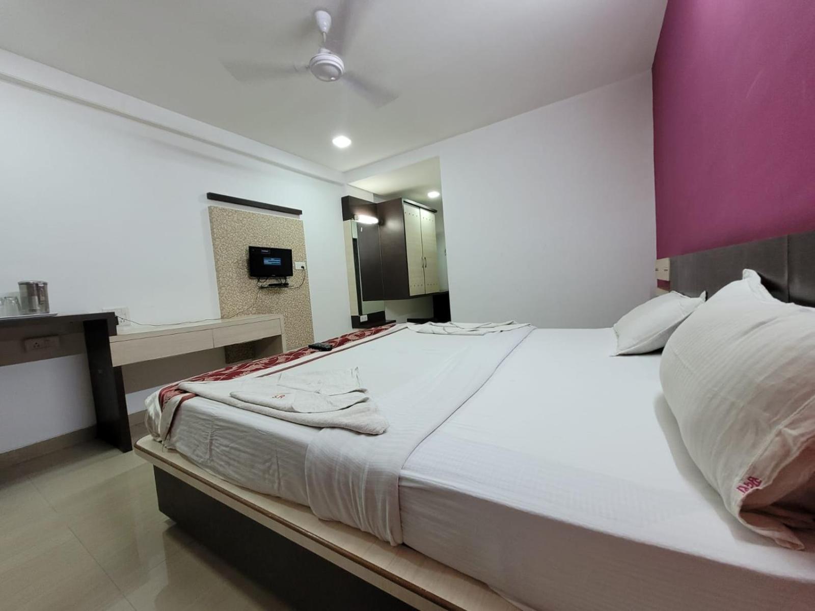 Sandesh Resort