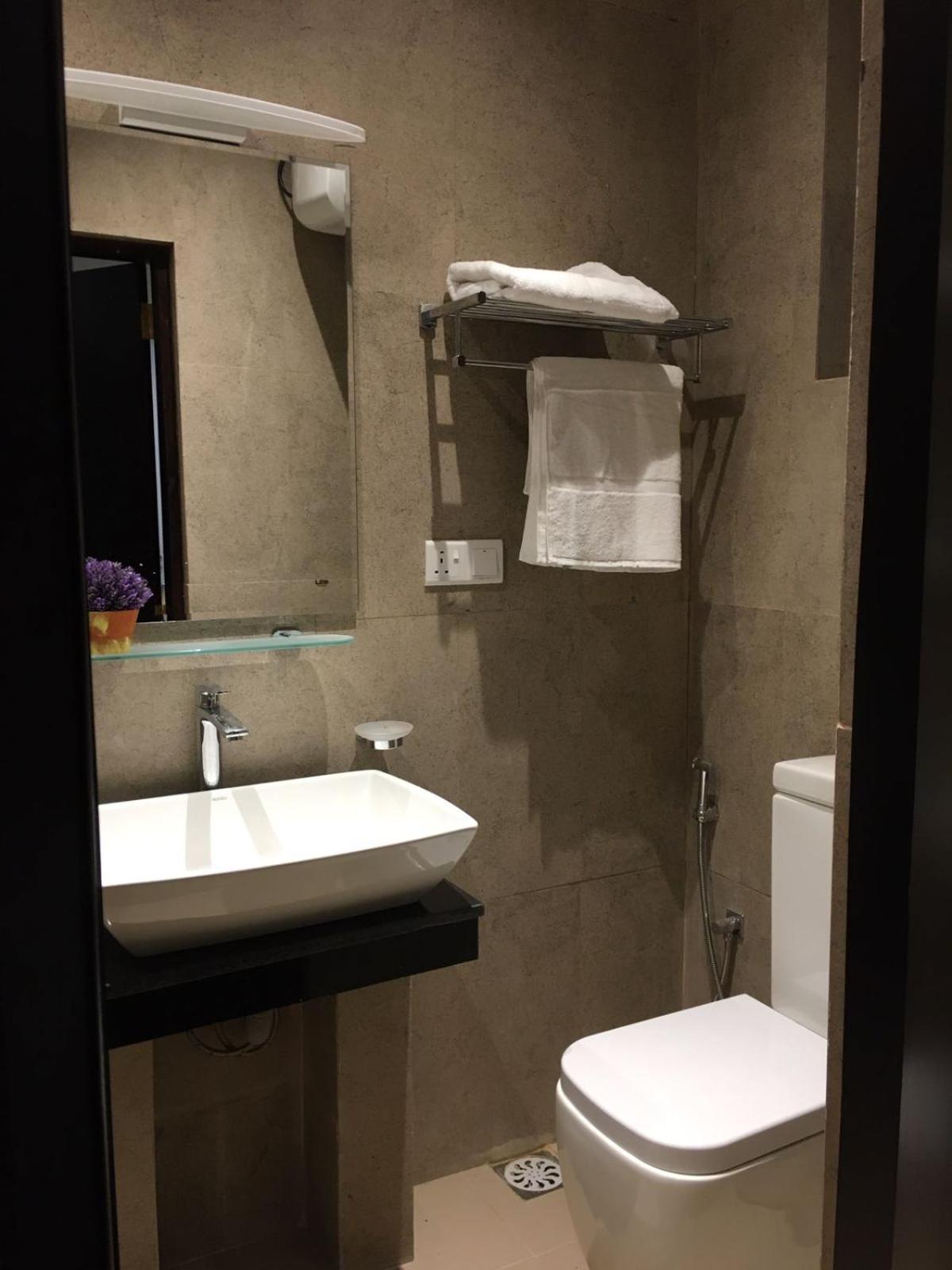 The Greens Luxury Apartment view 4