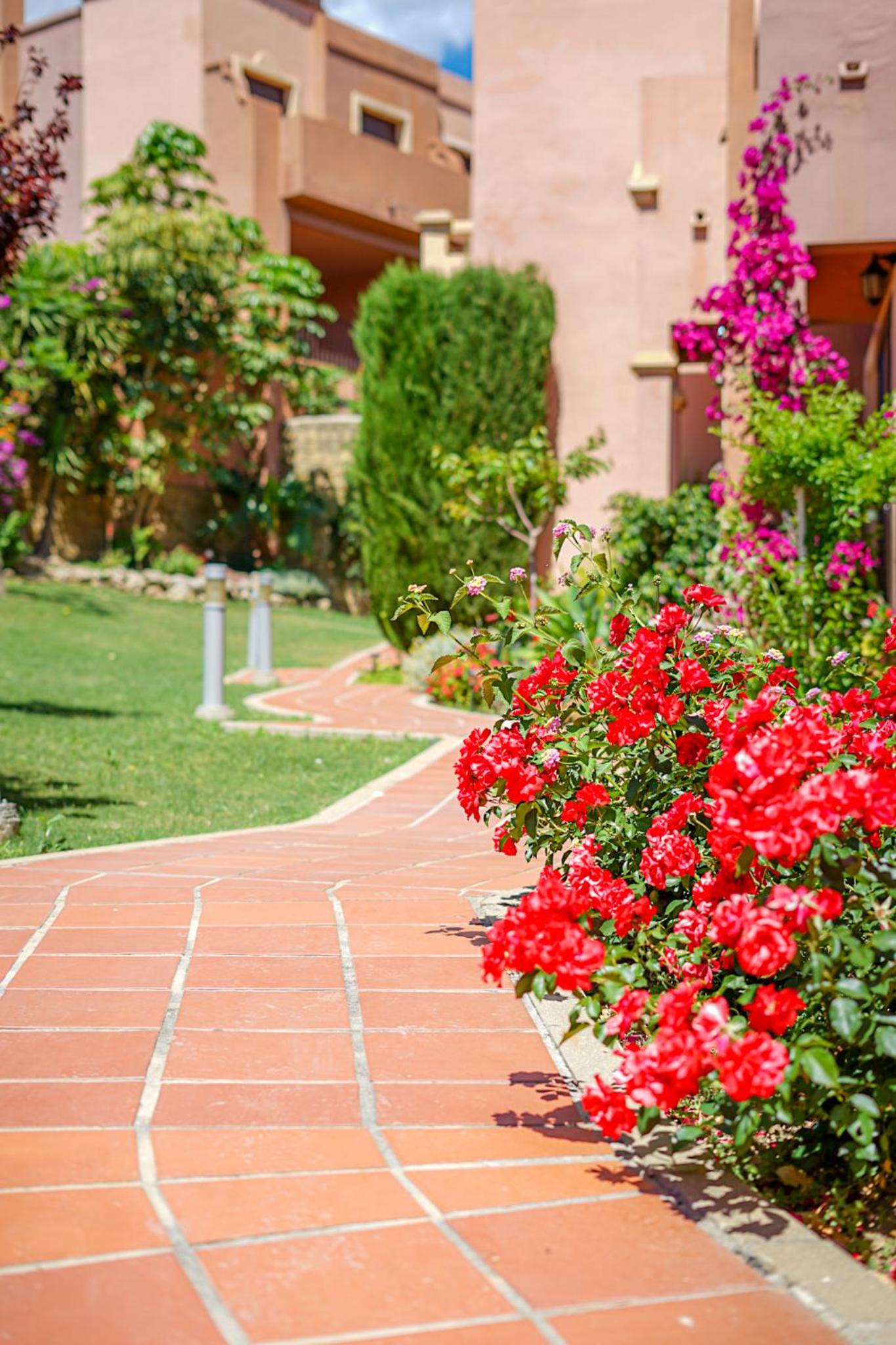 Townhouse Azata Golf - 5 min driving from the beach view 5