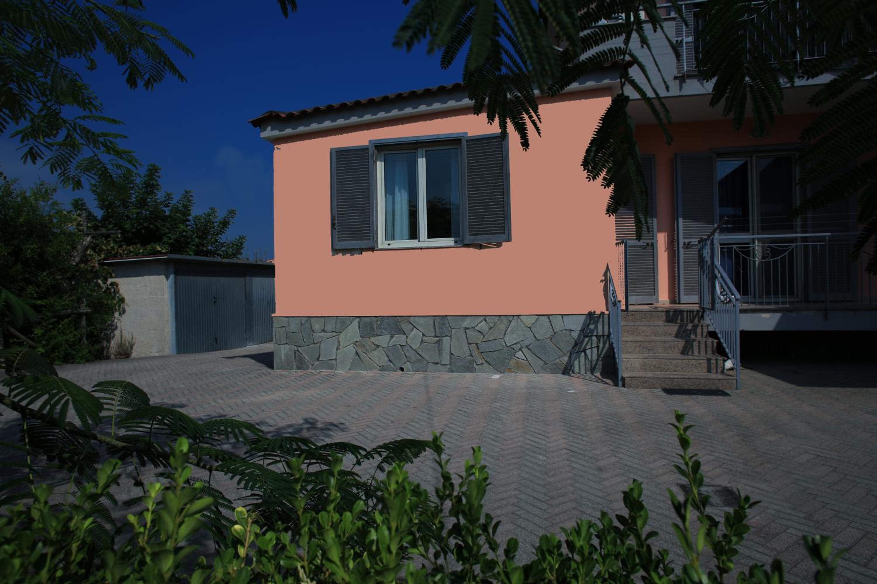 Villarosa pompei studios view 5