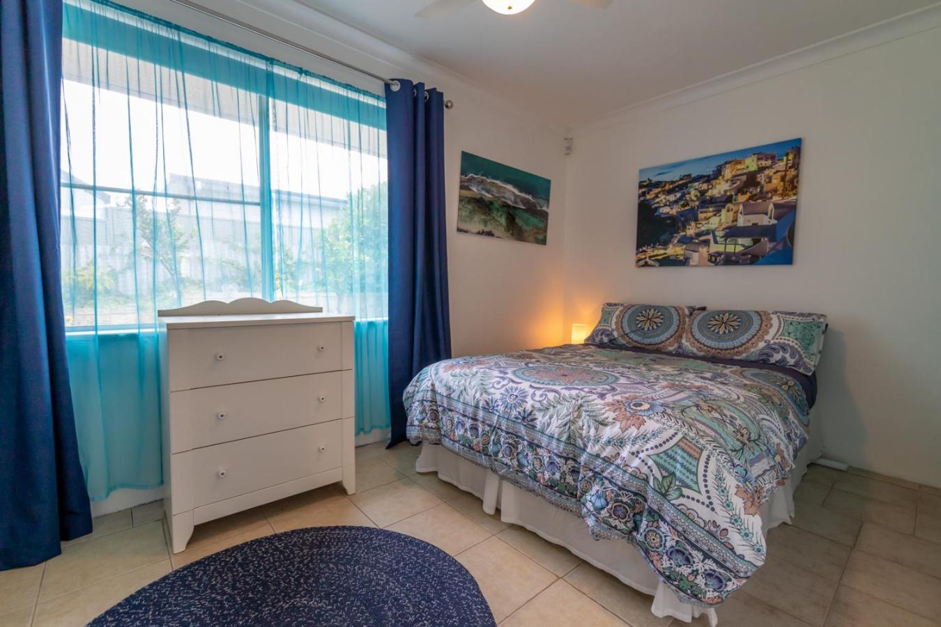 Shabby Chic Shack - 2 bedroom Beach Cottage