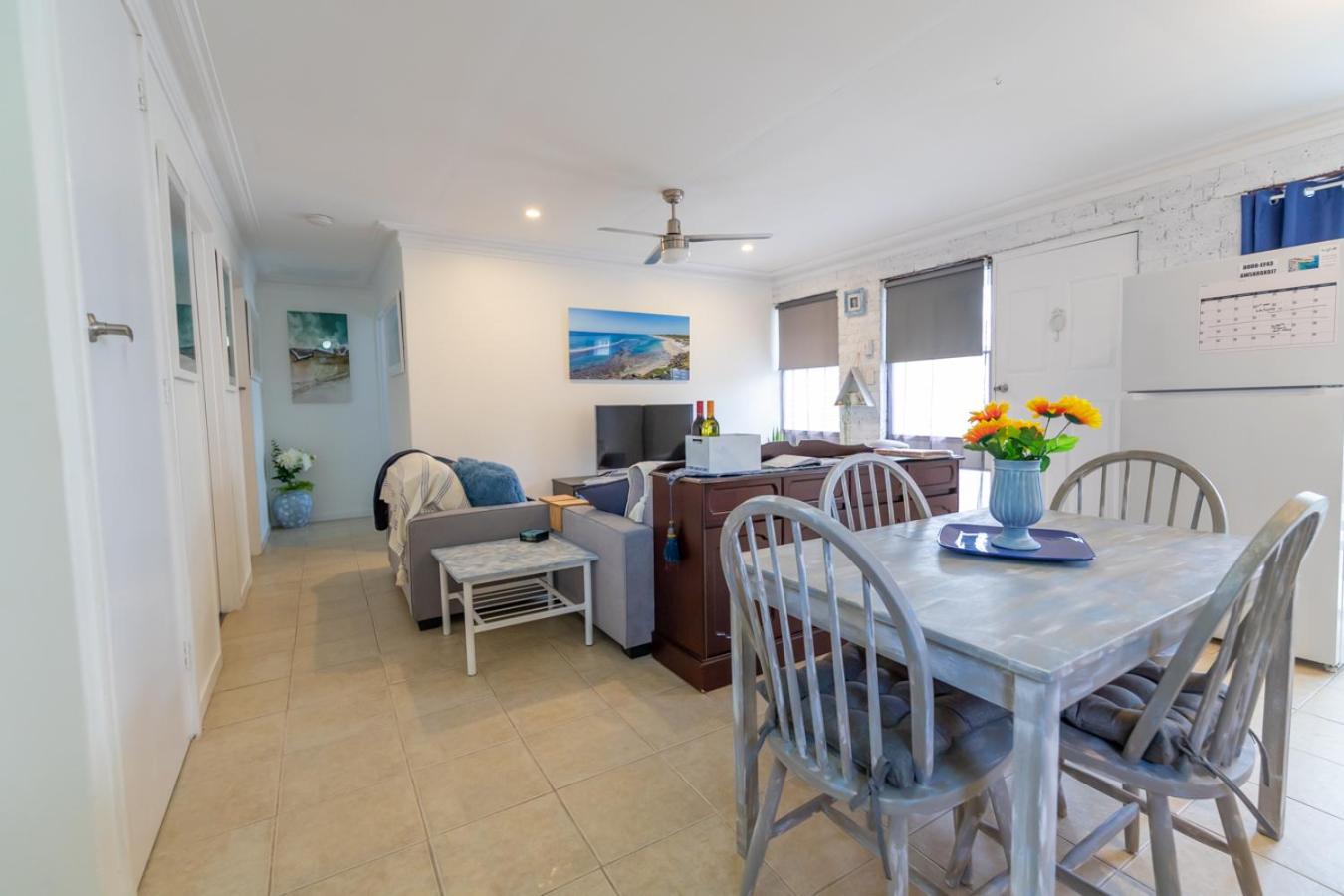 Shabby Chic Shack - 2 bedroom Beach Cottage