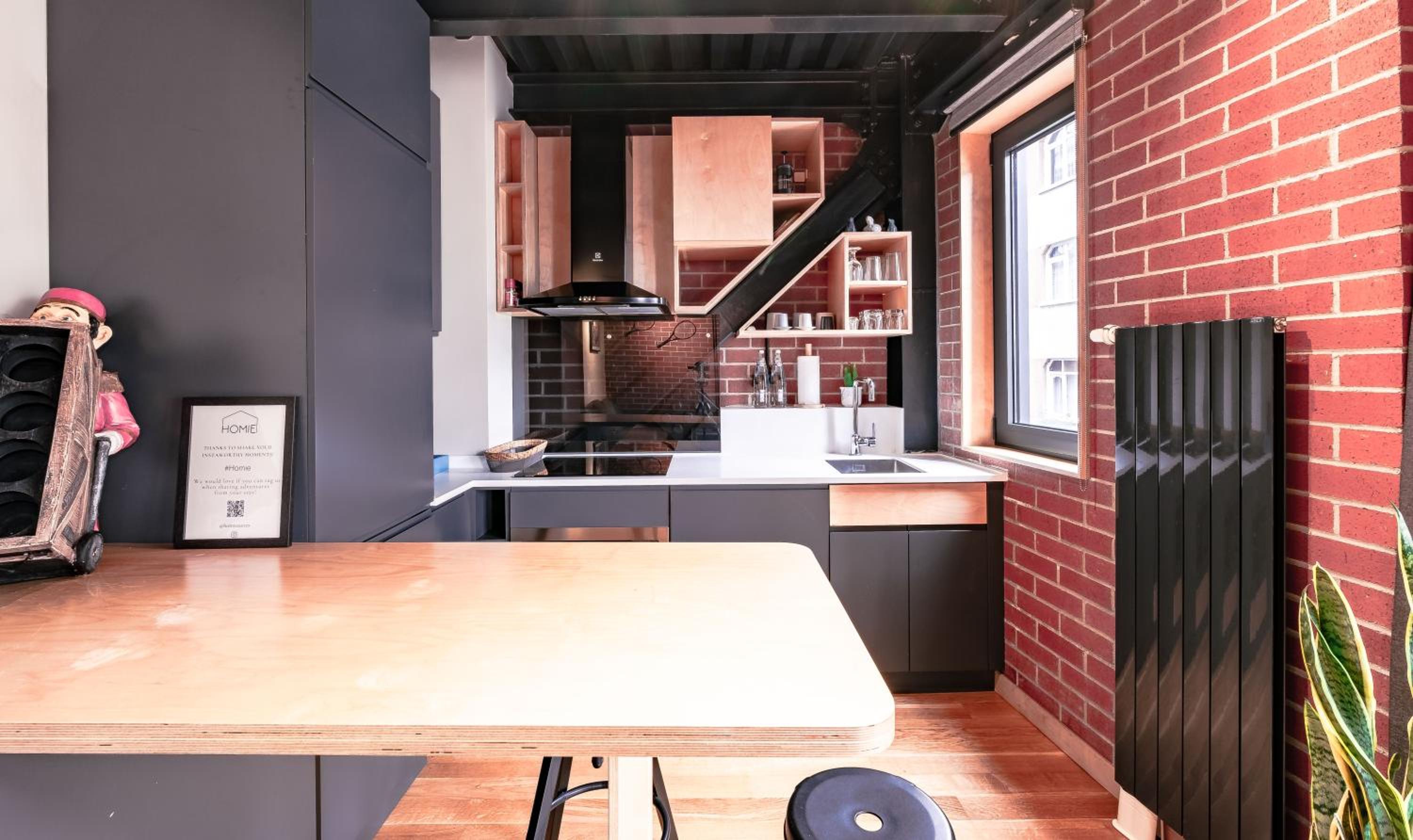 Homie Suites - ''Loft 27'' Urban Comfort Suites in the Heart of Cihangir
