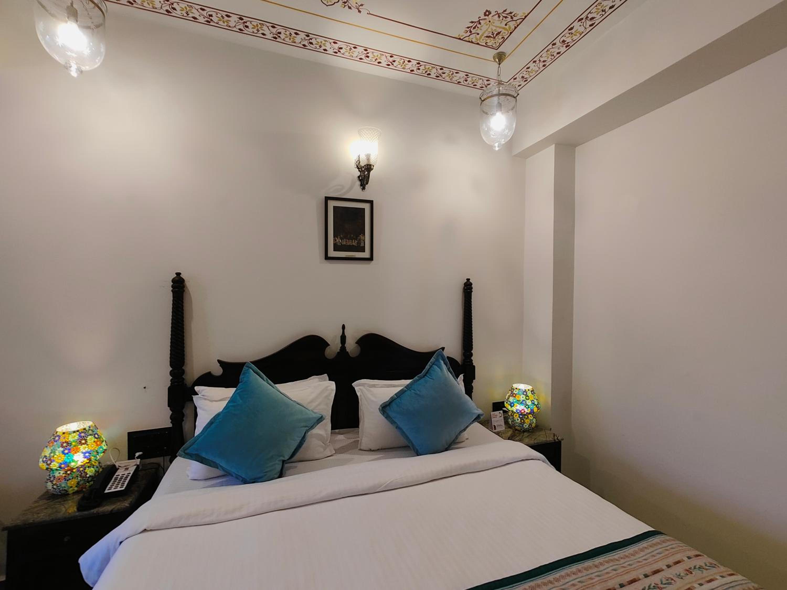 The Amar Mahal by Trulyy