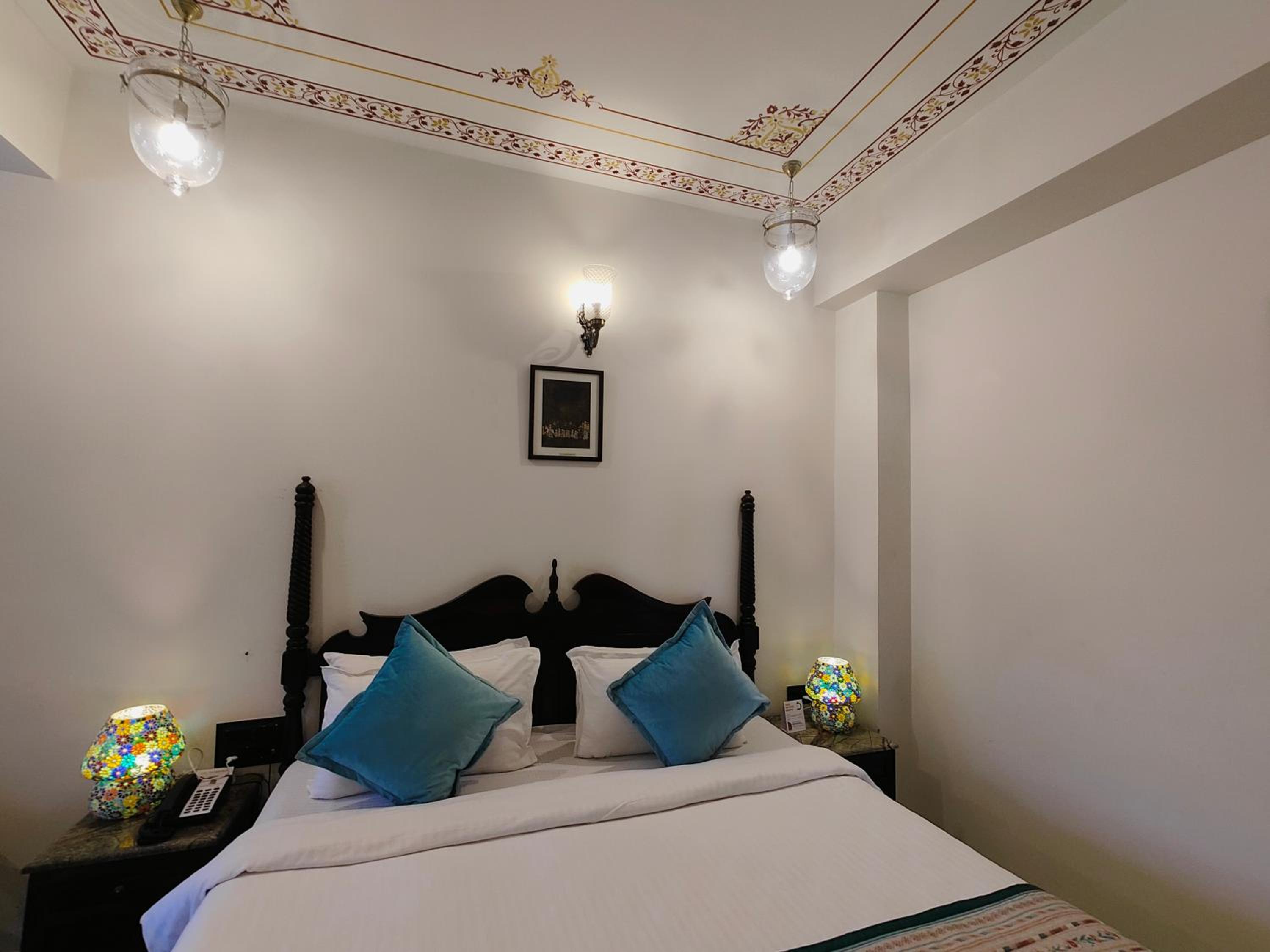 The Amar Mahal by Trulyy