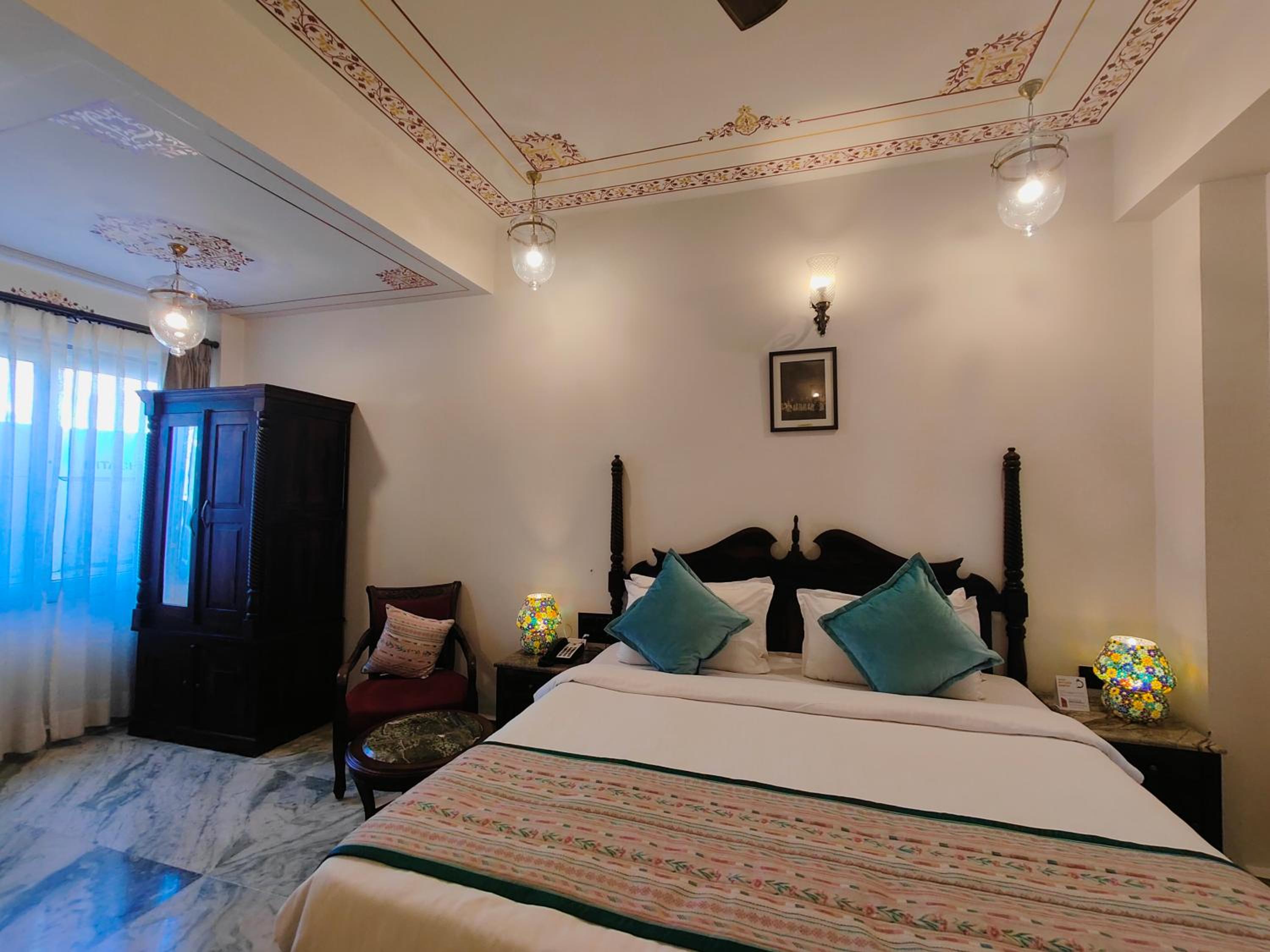 The Amar Mahal by Trulyy