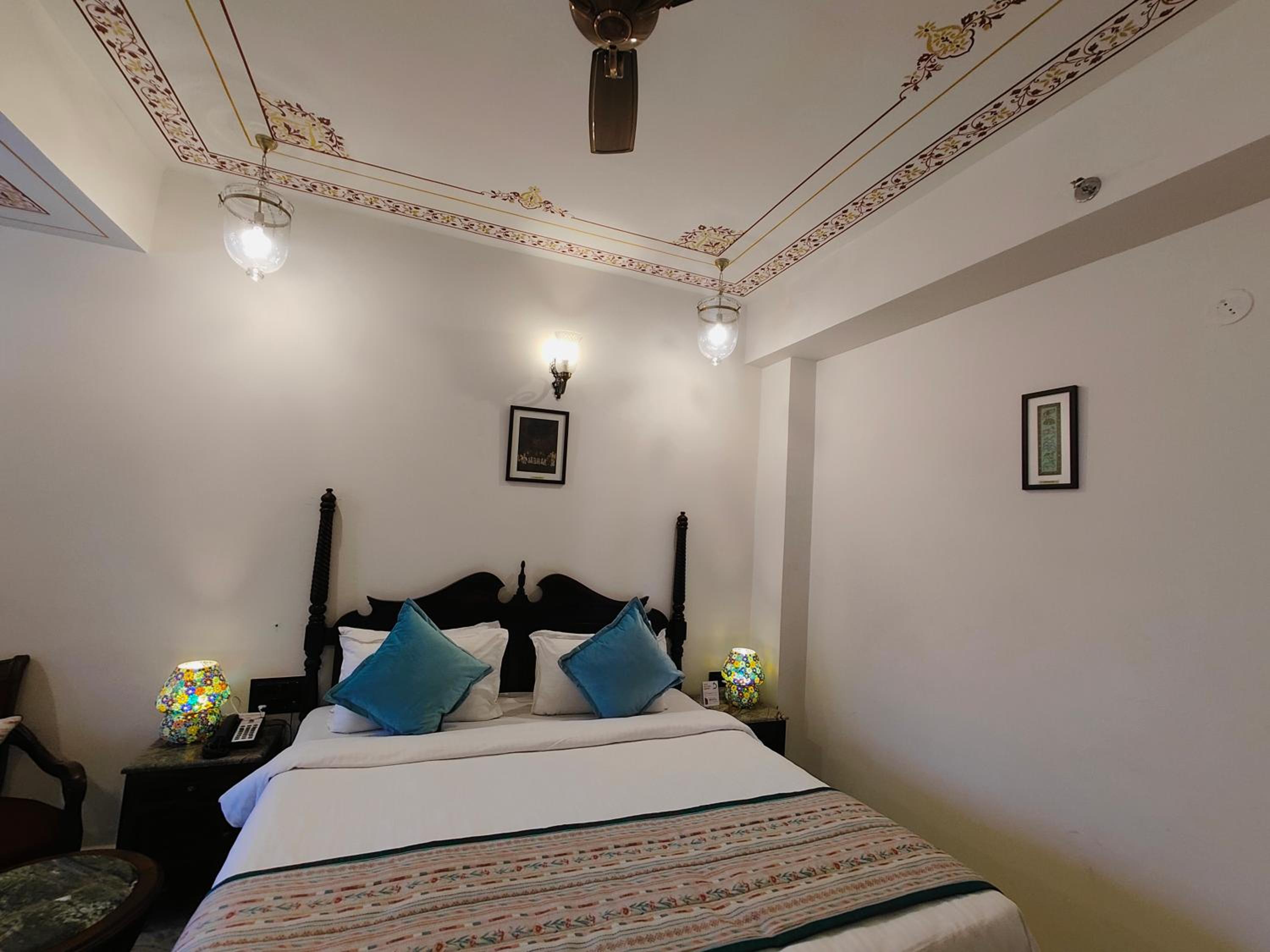 The Amar Mahal by Trulyy