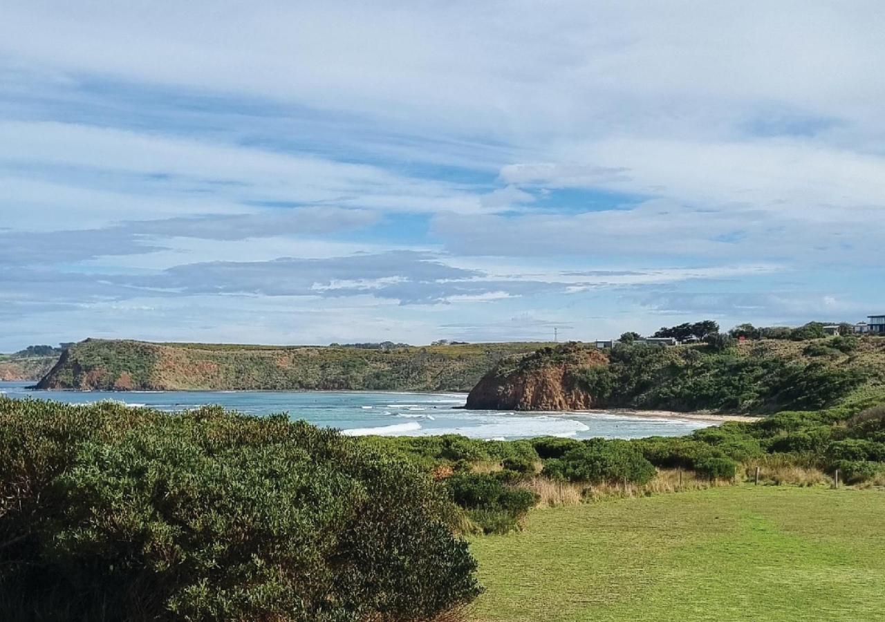 1-bedroom unit with stunning ocean views!