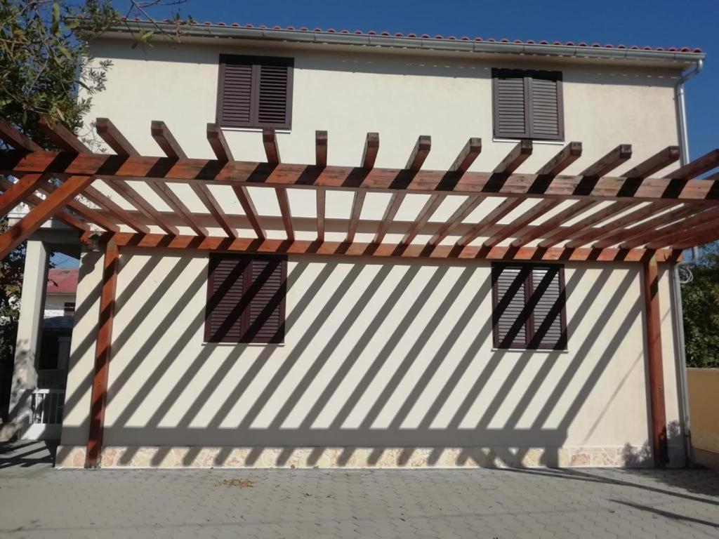 Apartman Mirna