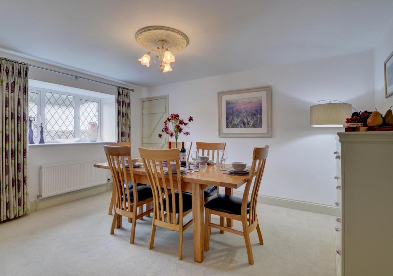 4 Bed in Braunton oc-anchor