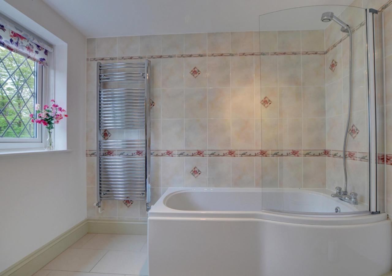 4 Bed in Braunton oc-anchor