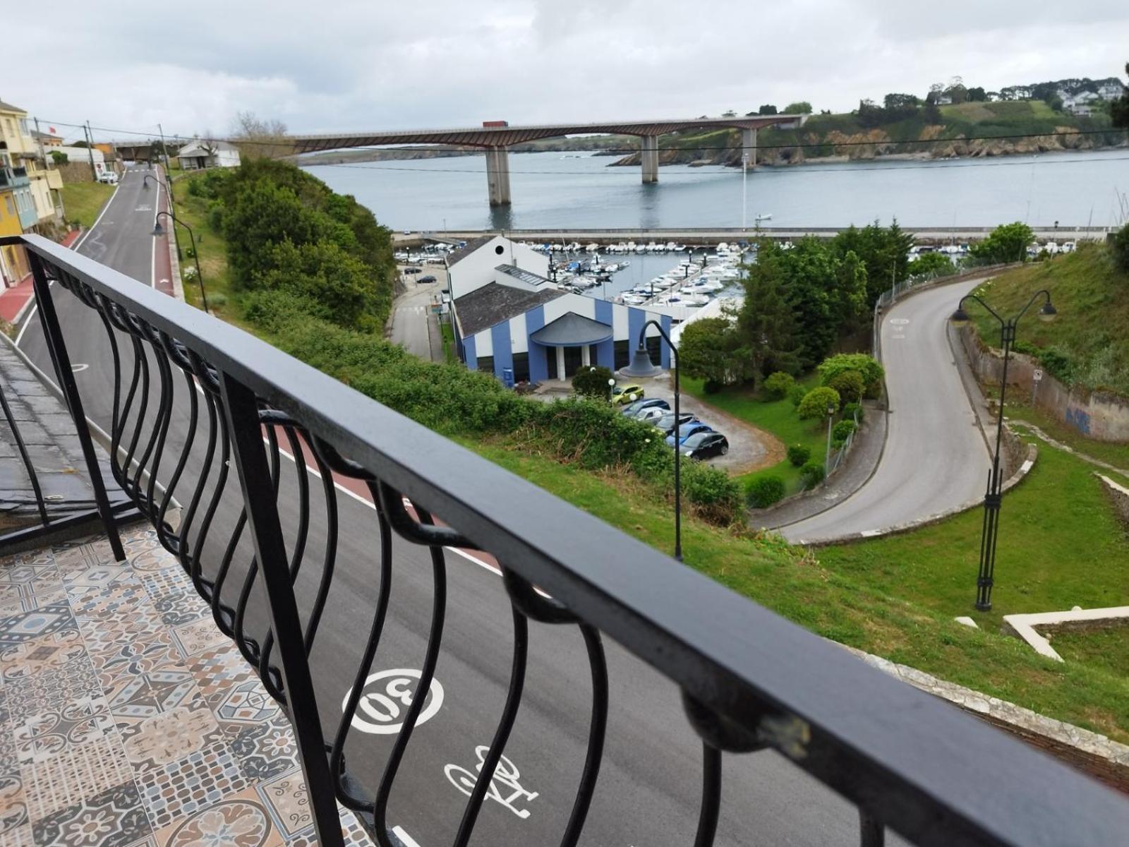 BALCON DEL EO