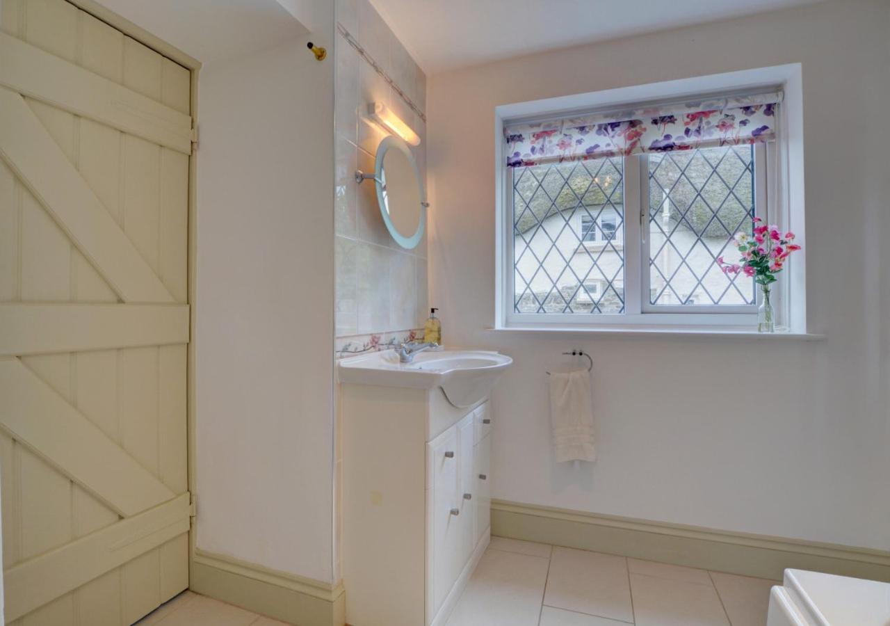 4 Bed in Braunton oc-anchor