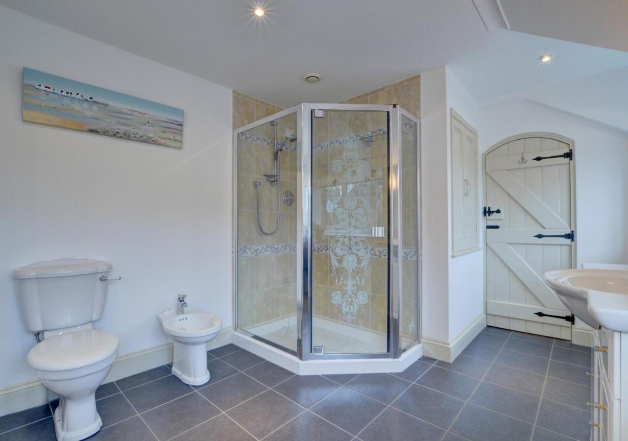 4 Bed in Braunton oc-anchor