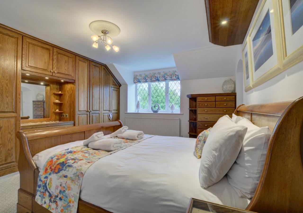 4 Bed in Braunton oc-anchor