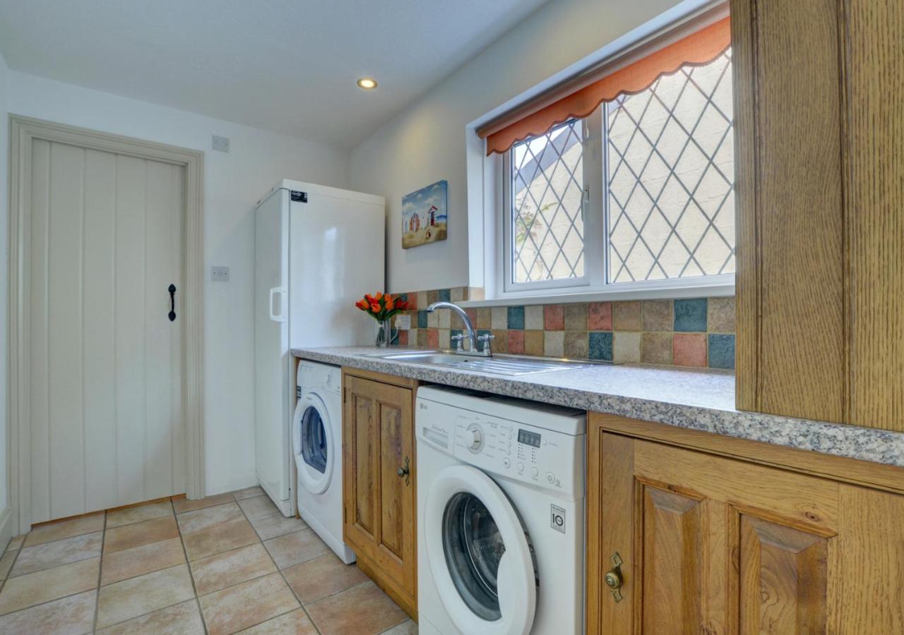 4 Bed in Braunton oc-anchor
