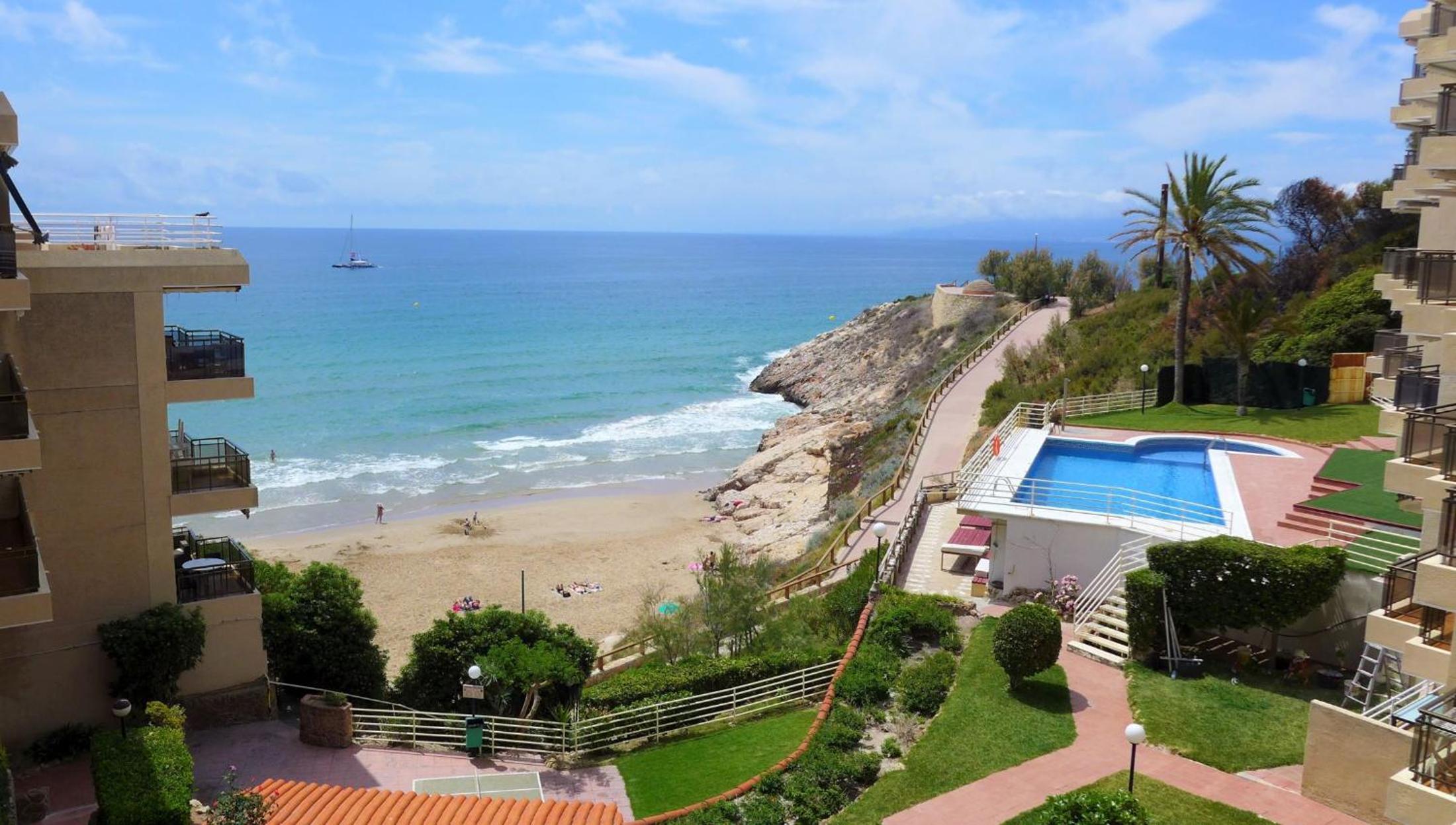 Cala Llenguadets photo 2