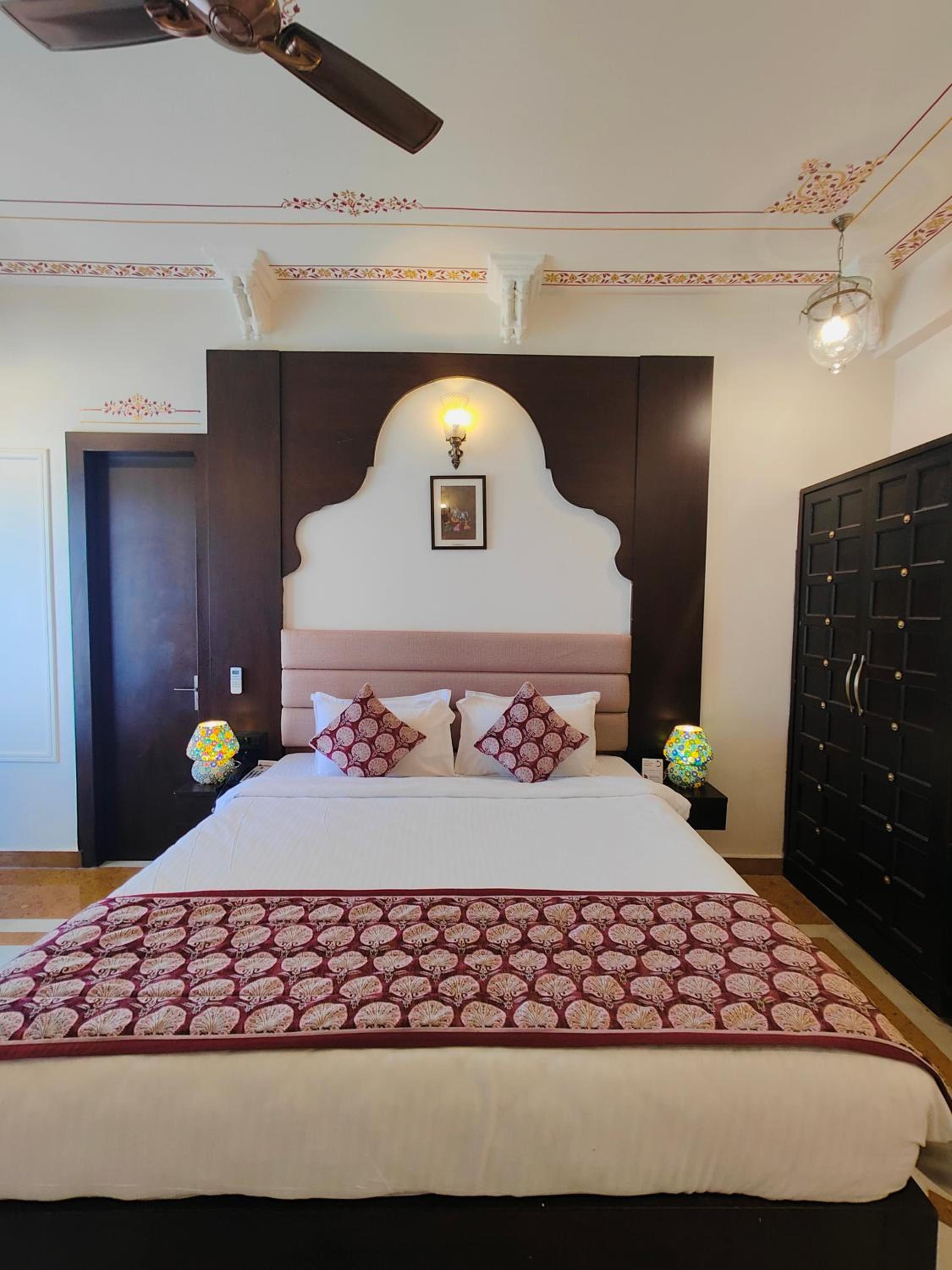 The Amar Mahal by Trulyy