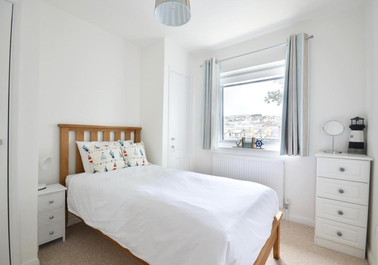 4 Bed in Ilfracombe oc-autumn