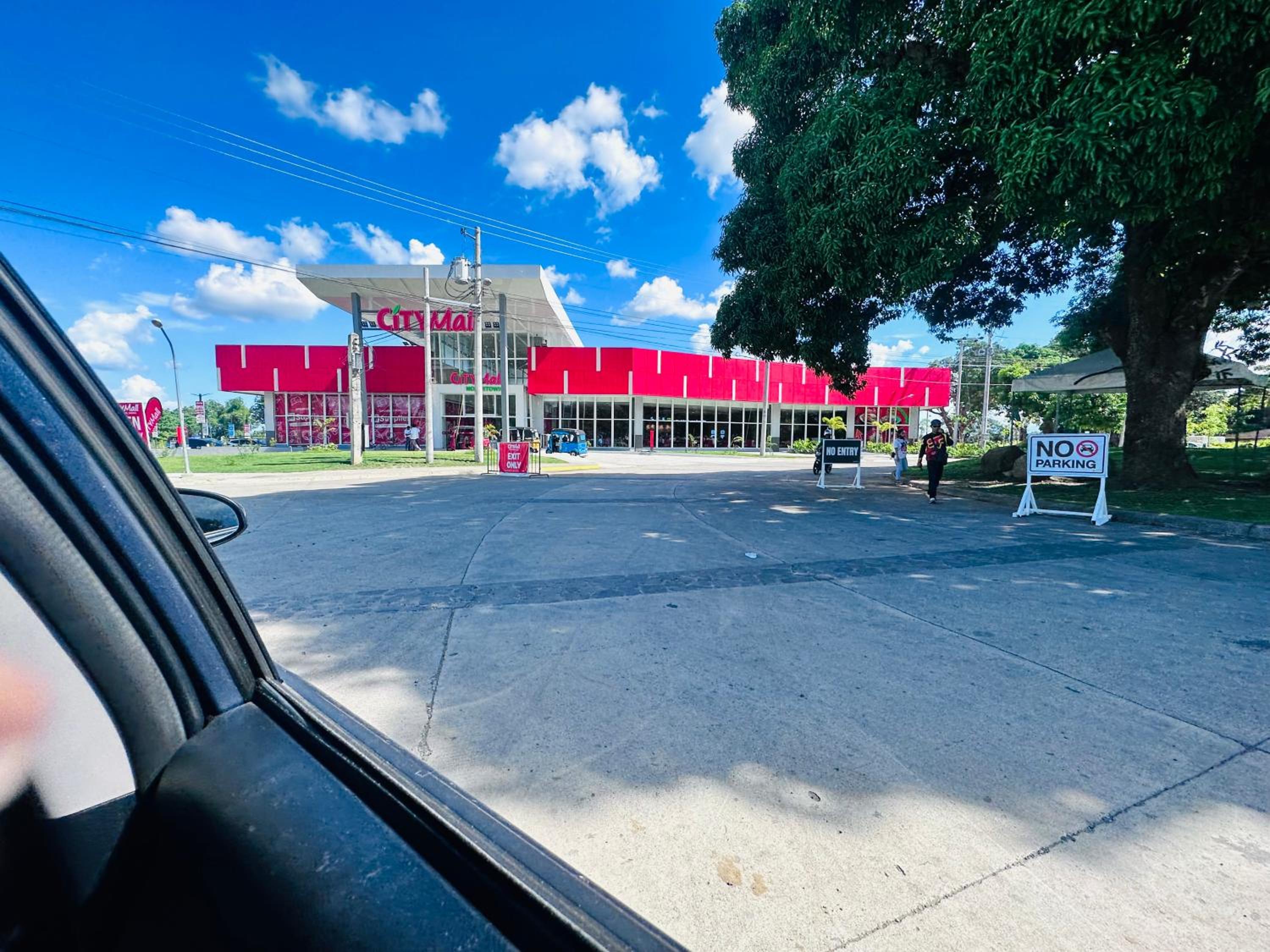 Prestige 3 Bedroom near Malls & Airport in Davao view 2