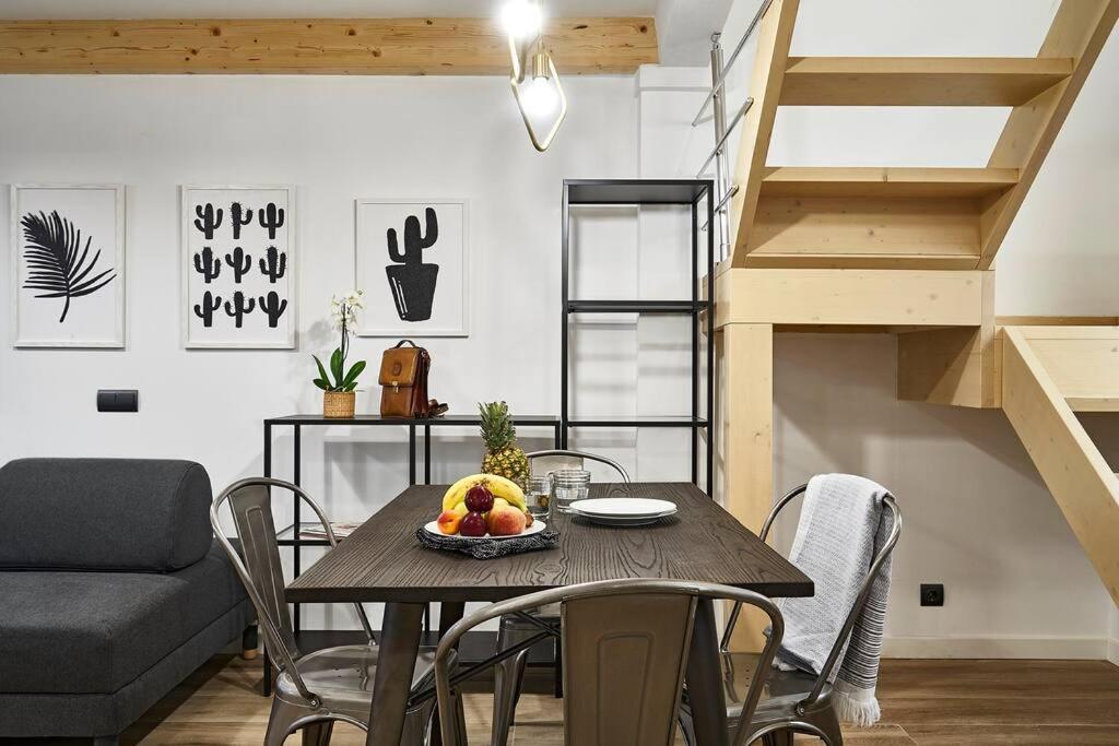 BeBarceloner Eixample Duplex Apartments
