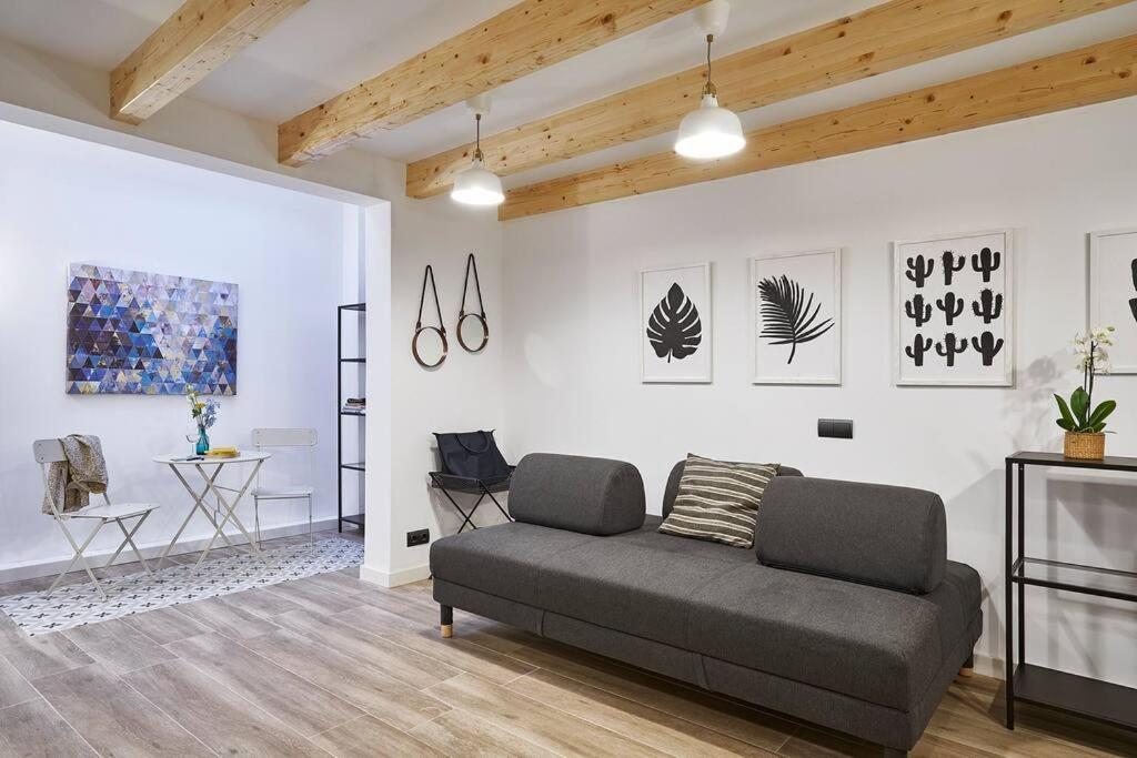BeBarceloner Eixample Duplex Apartments