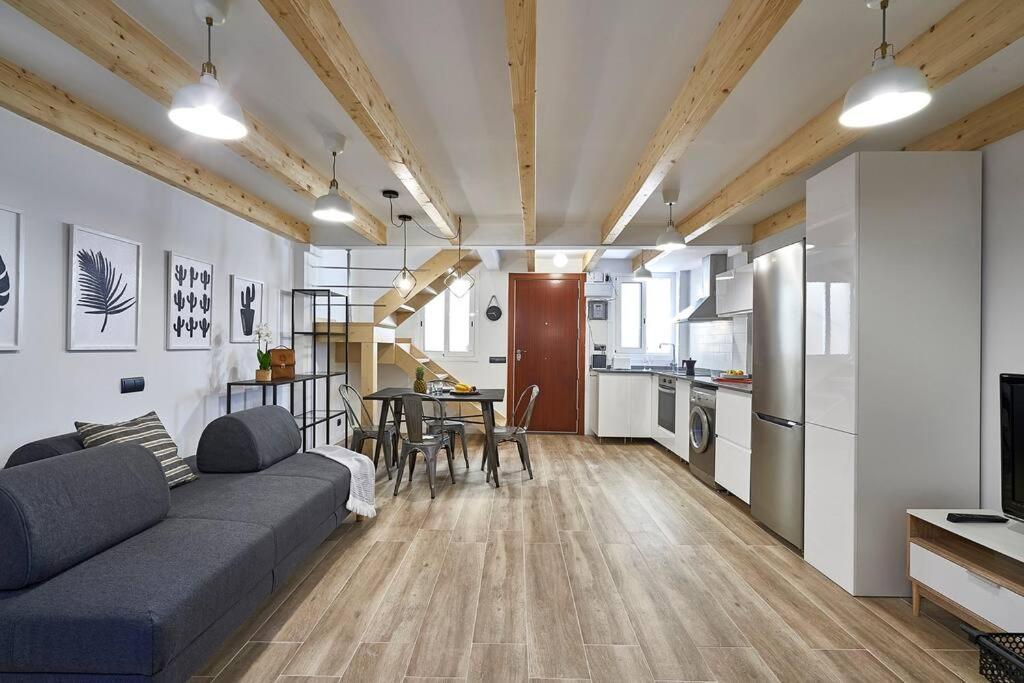 BeBarceloner Eixample Duplex Apartments