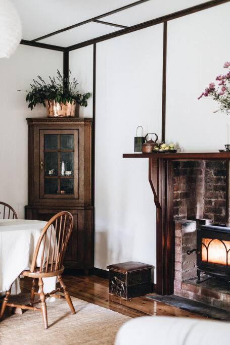 Pickers Hut - A Country Style Featured Dream Stay