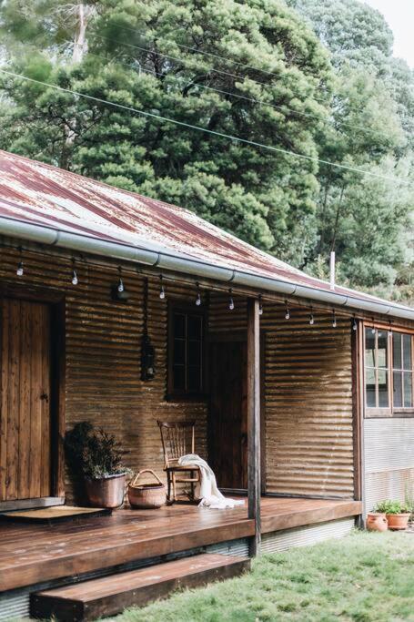 Pickers Hut - A Country Style Featured Dream Stay