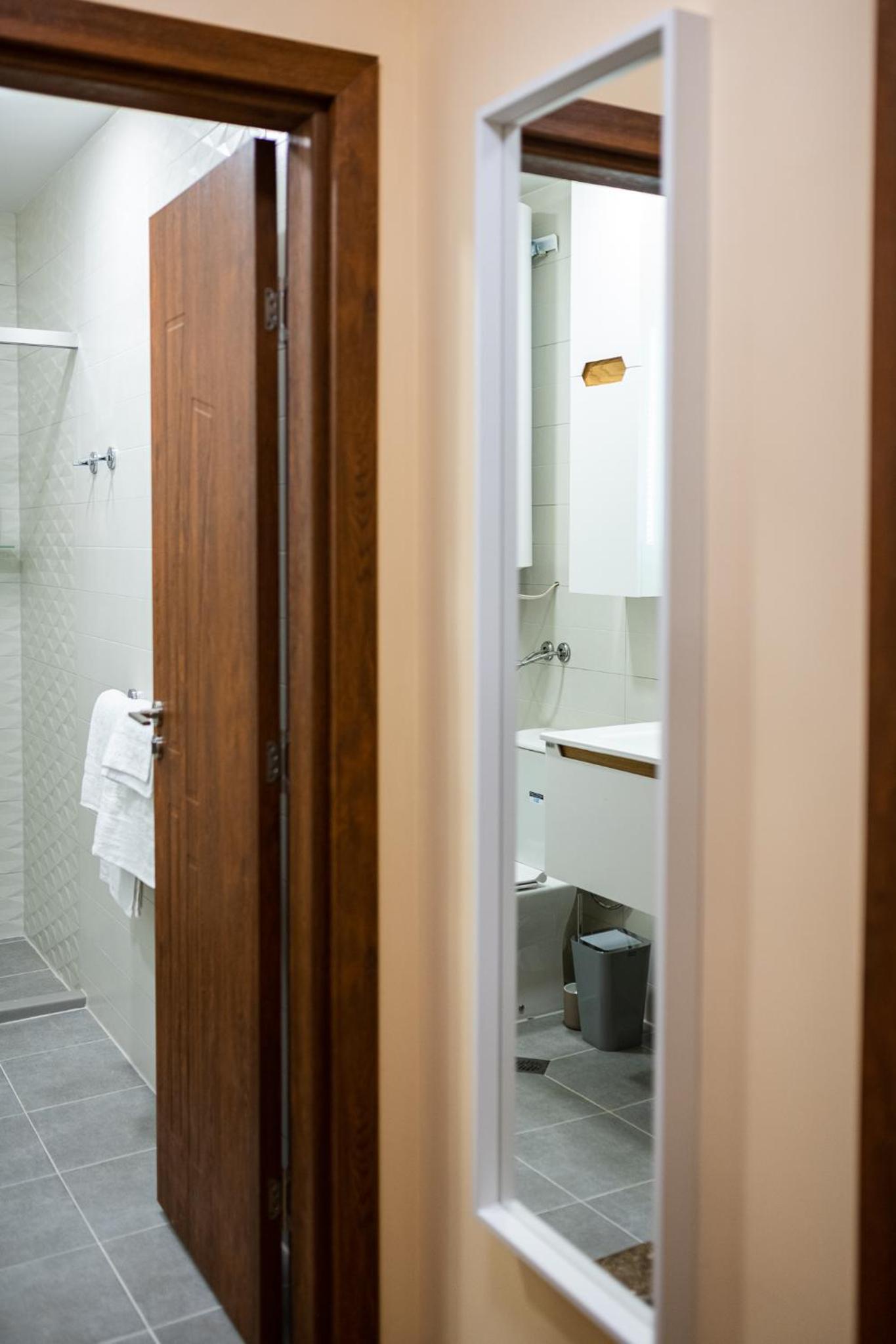 Brand New Downtown Apartment