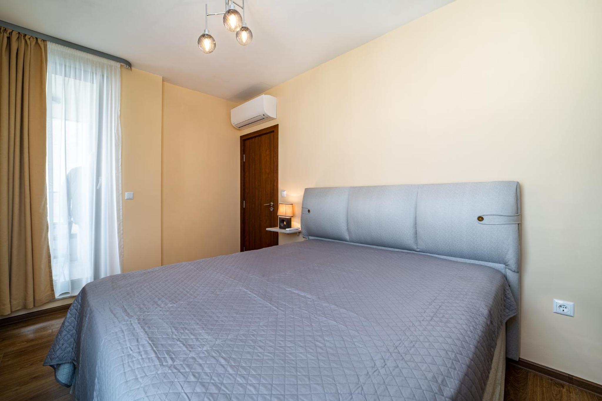 Brand New Downtown Apartment