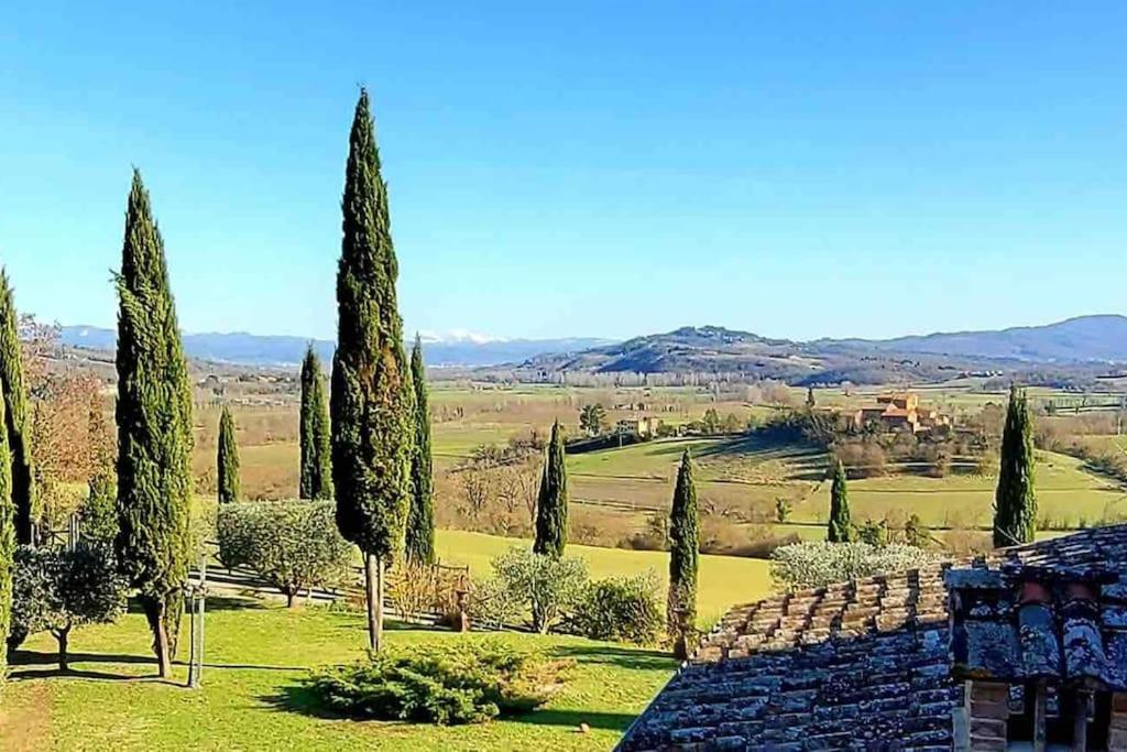 Tuscan Escape Luxury 2 bedroom apartment with pool view 5