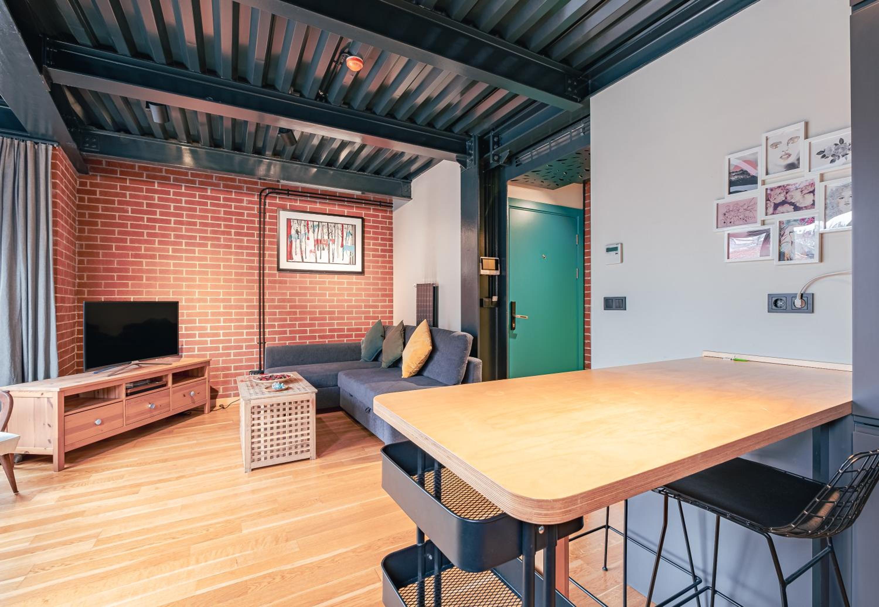 Homie Suites - ''Loft 27'' Urban Comfort Suites in the Heart of Cihangir