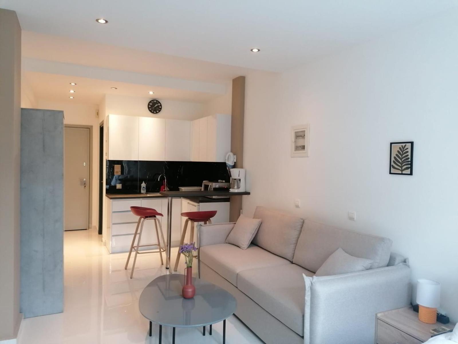 Syntagma Nest Apartment