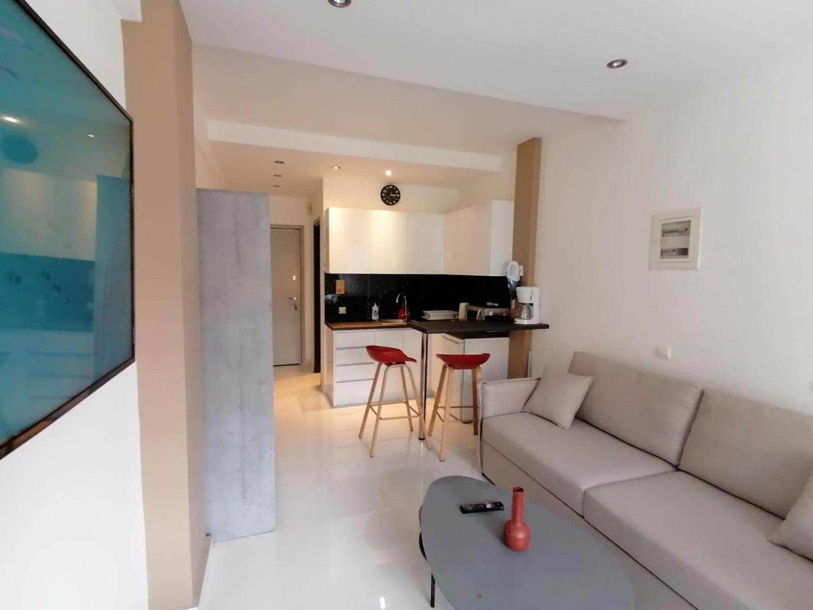 Syntagma Nest Apartment