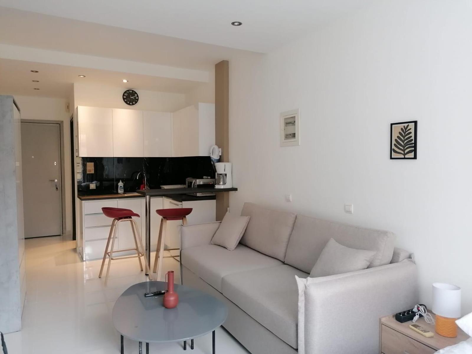 Syntagma Nest Apartment