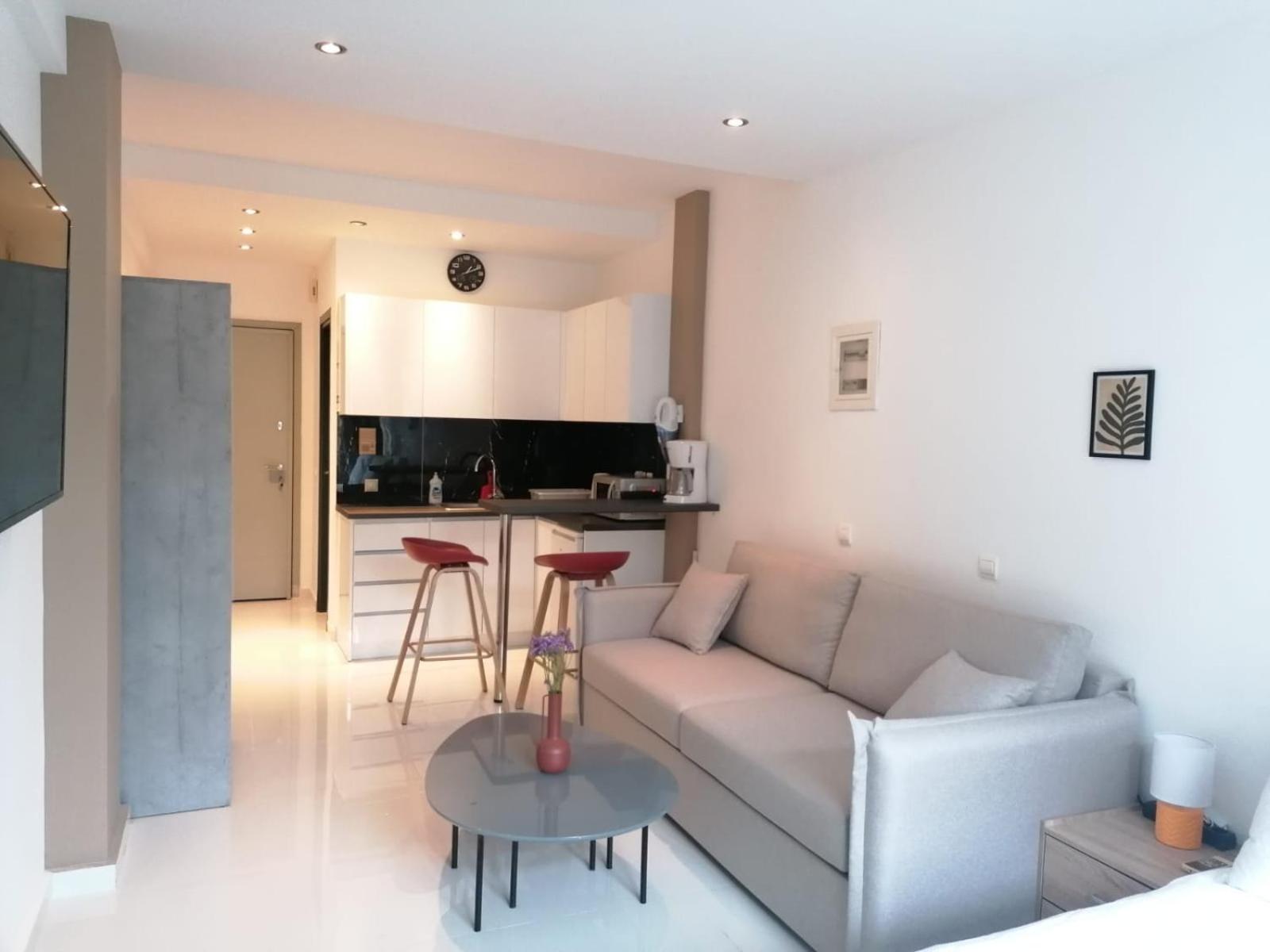Syntagma Nest Apartment