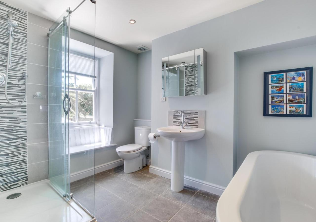 3 Bed in Penzance oc-26chap view 5