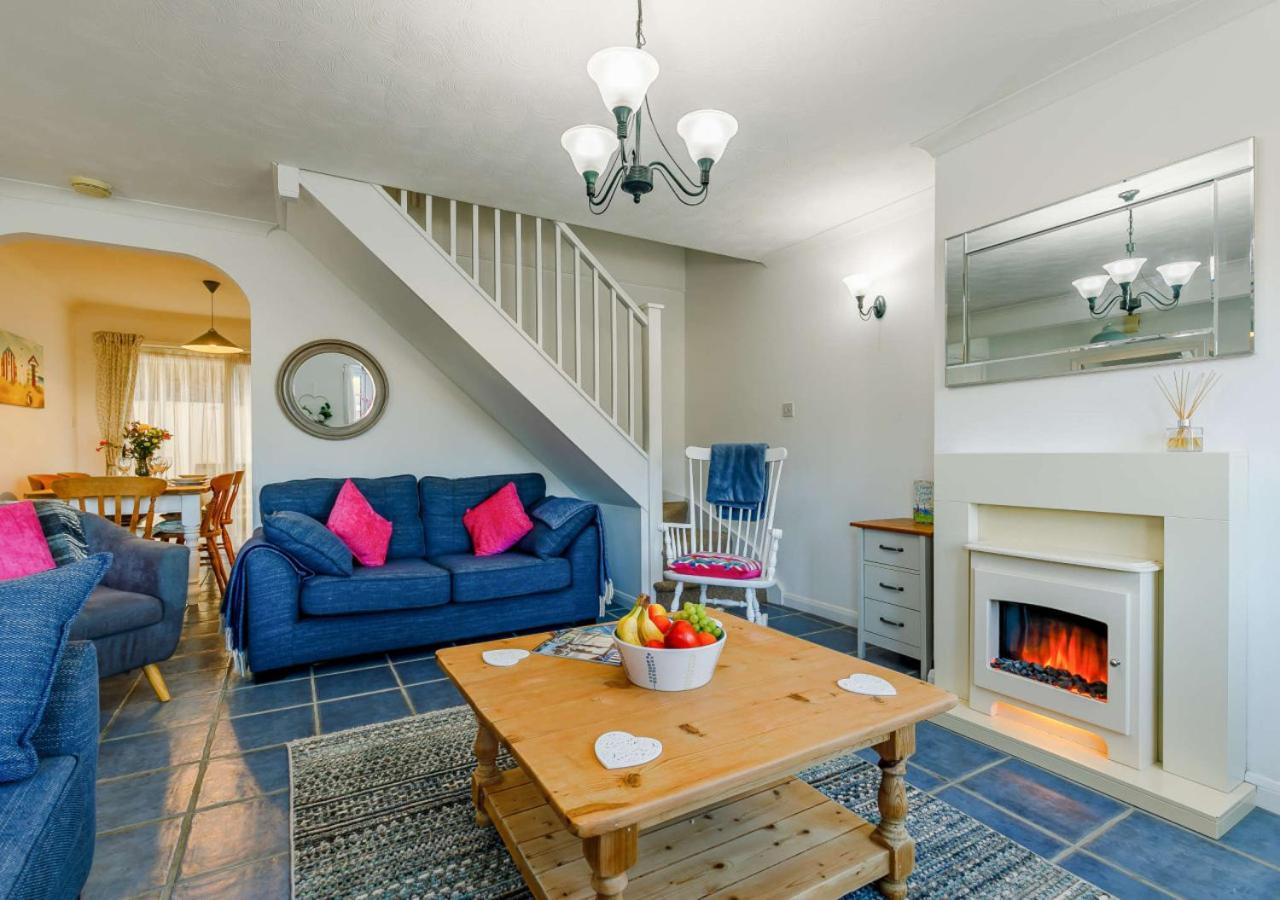 3 Bed in Porthleven oc-1seav
