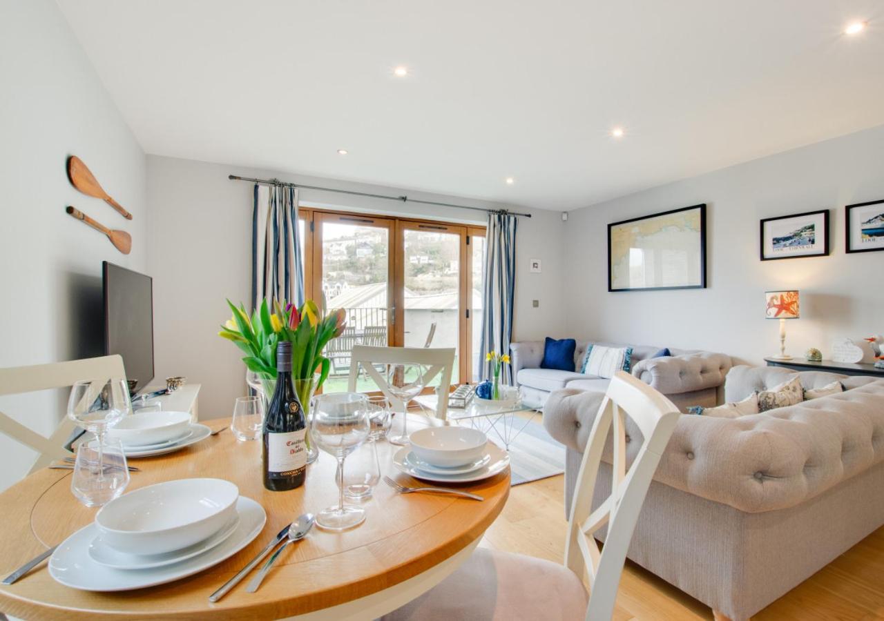 2 Bed in Looe oc-6creek view 3
