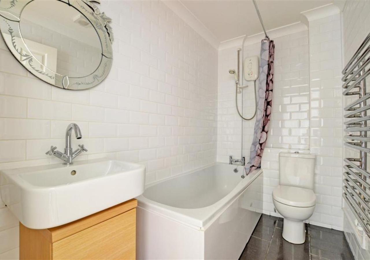 2 Bed in Croyde oc-bolt