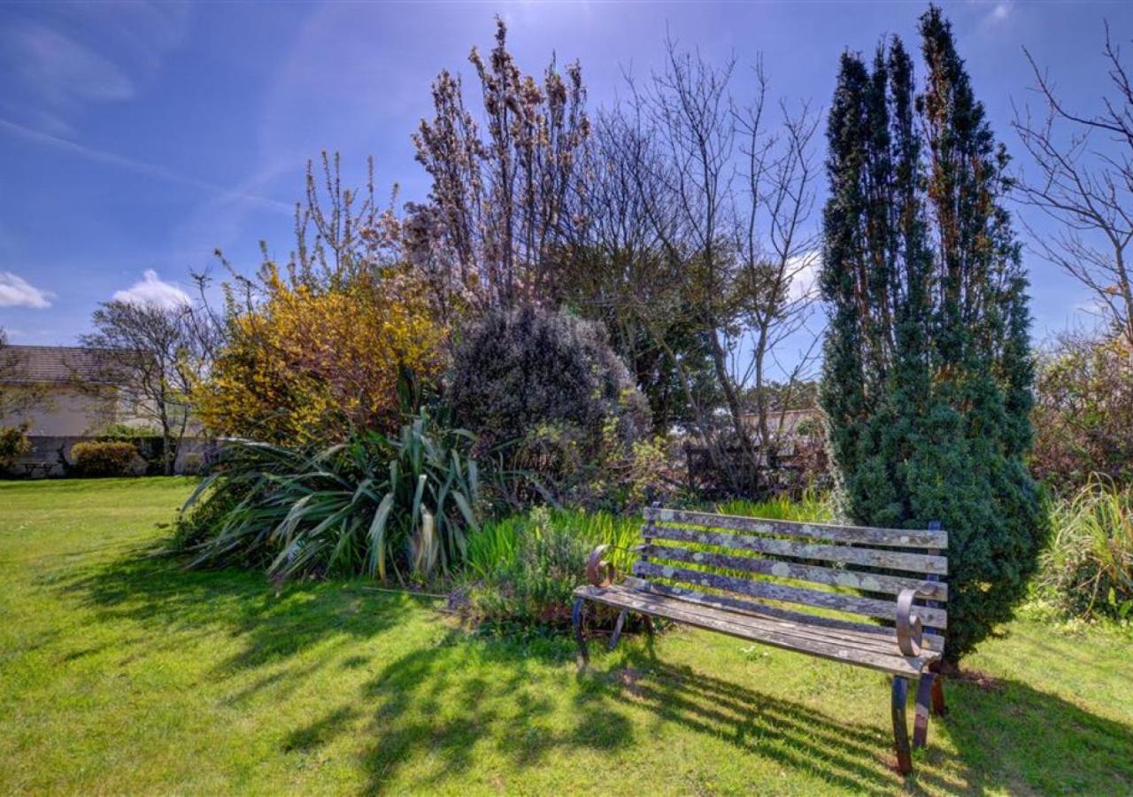 2 Bed in Croyde oc-bolt