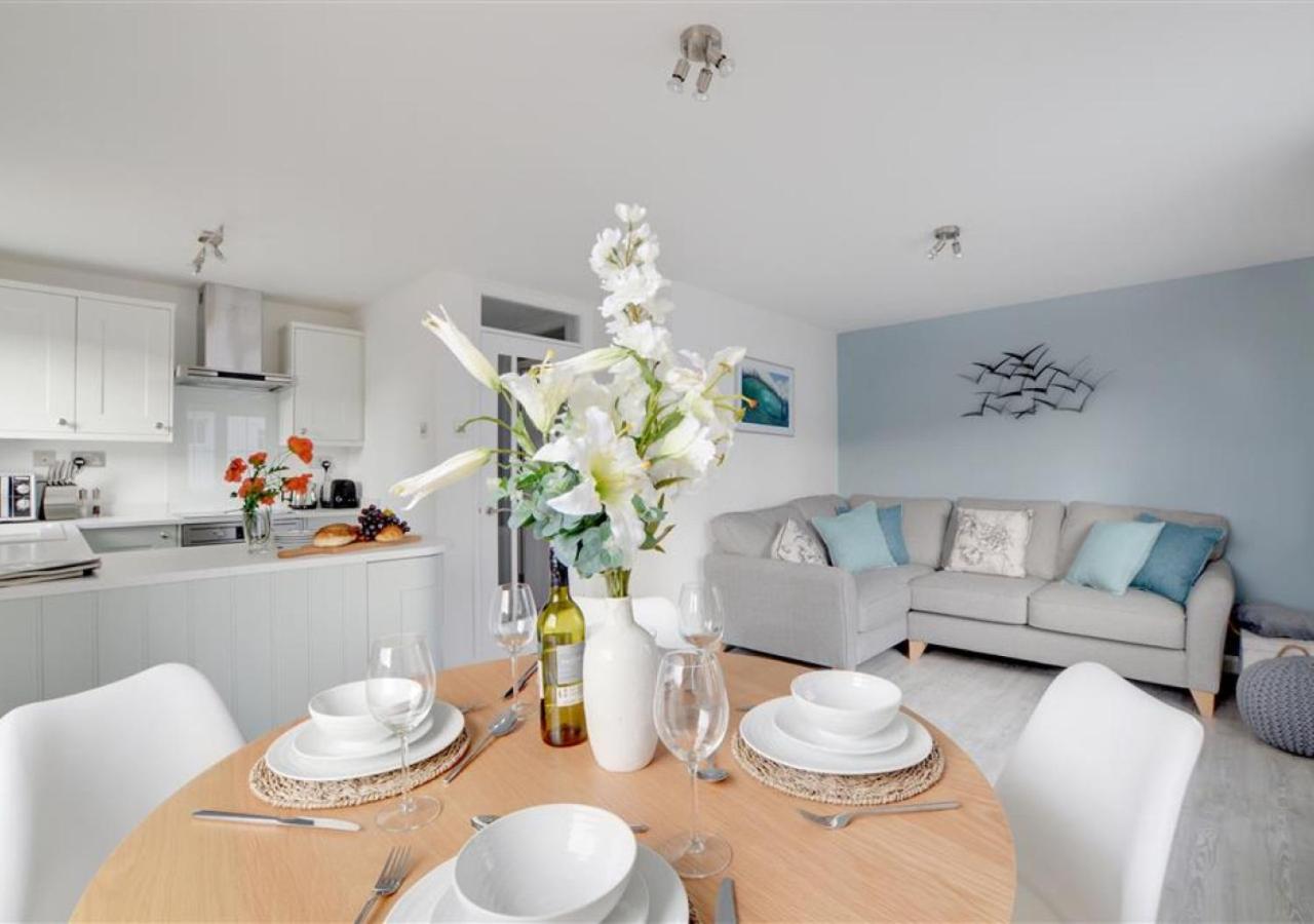 2 Bed in Woolacombe oc-bsnug view 3